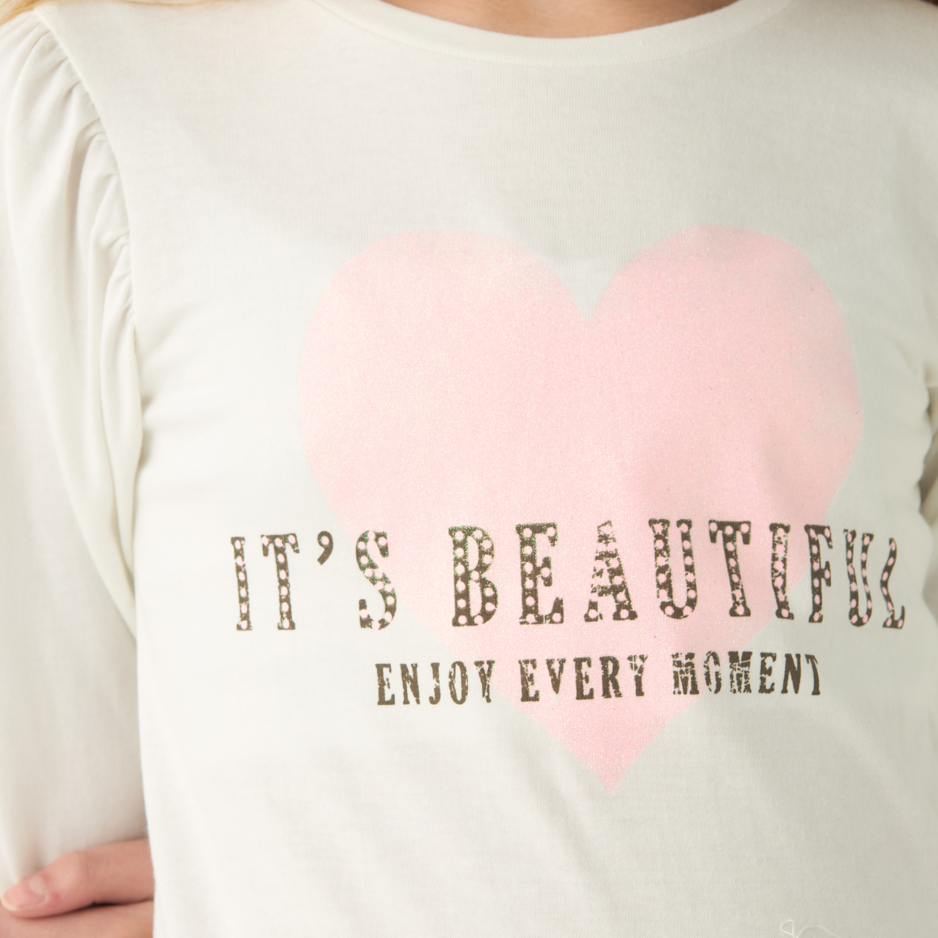 فستان إيه لاين بأكمام طويلة وخصر منسدل وطبعات شعار من جونيورز-girls-clothing-dressesandjumpsuits-image-4