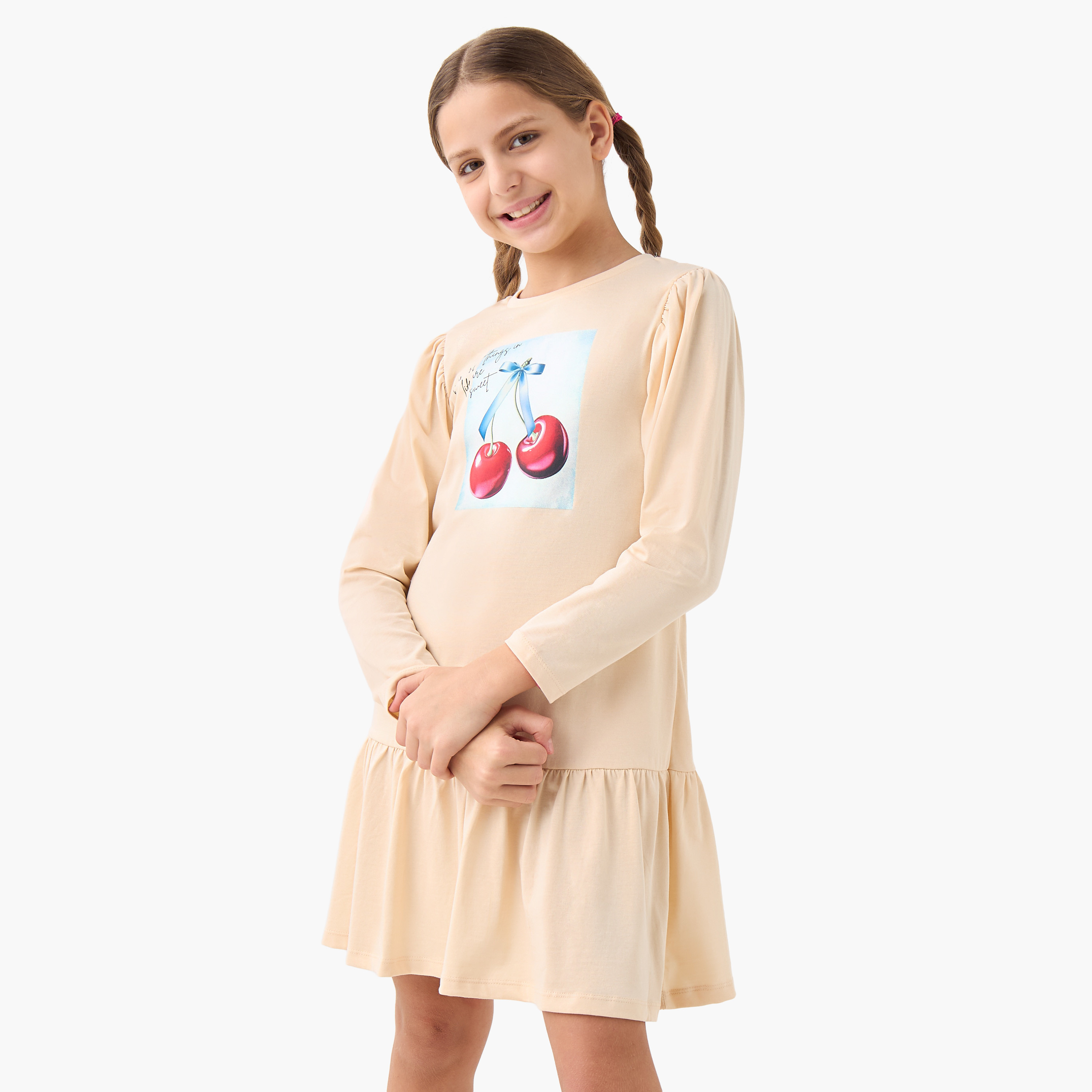 فستان بياقة مستديرة وأكمام طويلة وخصر منسدل وطبعات من جونيورز-girls-clothing-dressesandjumpsuits-image-1