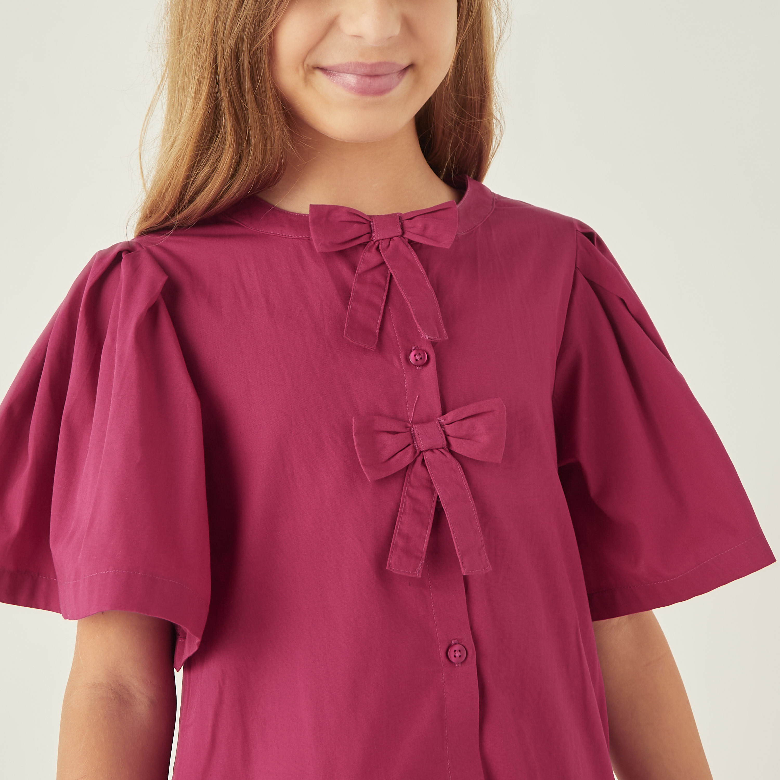 فستان سادة بخصر منخفض مع زخارف فيونكة وأكمام منفوشة من جونيورز-girls-clothing-dressesandjumpsuits-image-4