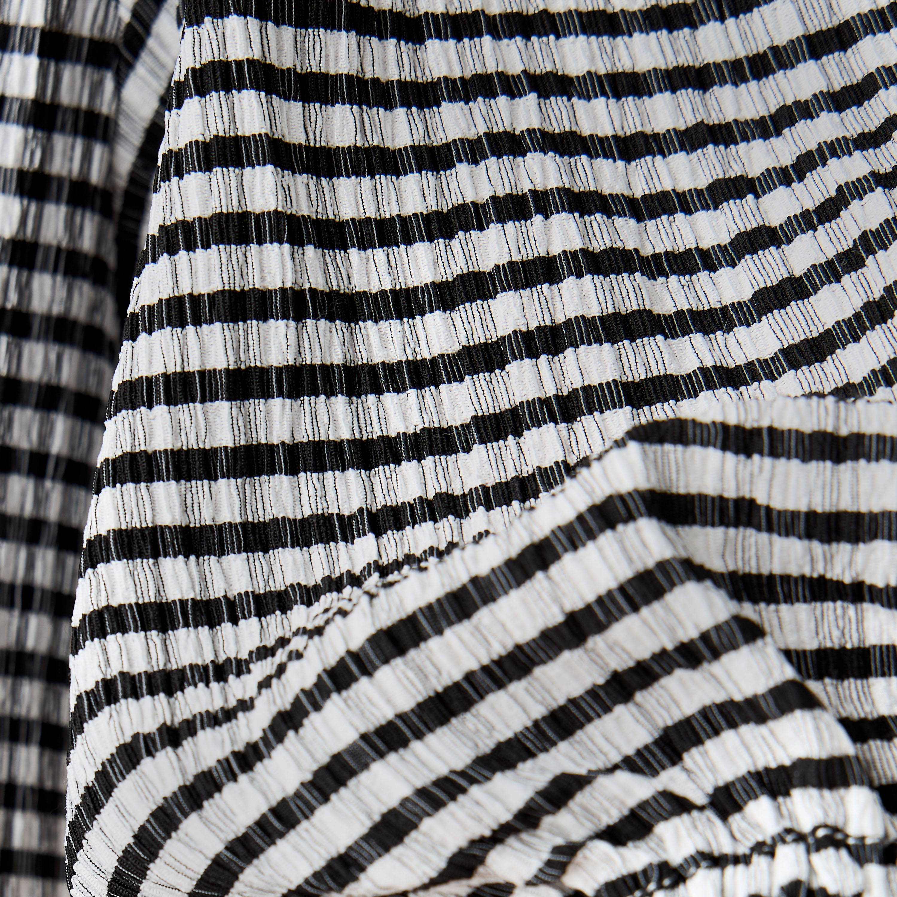 فستان بأكمام منفوخة وطبعات حيوانات من جونيورز-girls-clothing-dressesandjumpsuits-image-5