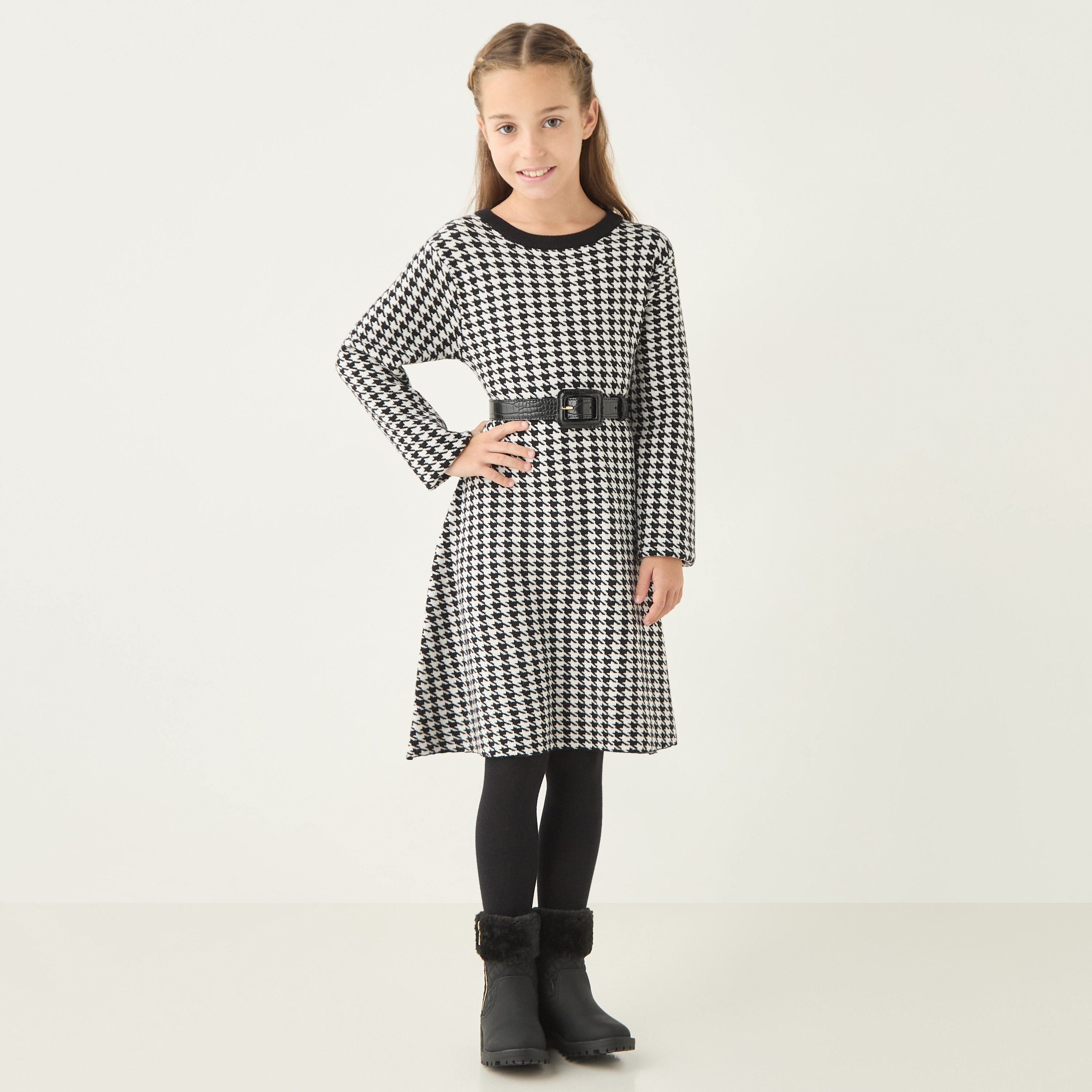 فستان إيه لاين كاروهات بأكمام طويلة وياقة مستديرة من جونيورز-girls-clothing-dressesandjumpsuits-image-2