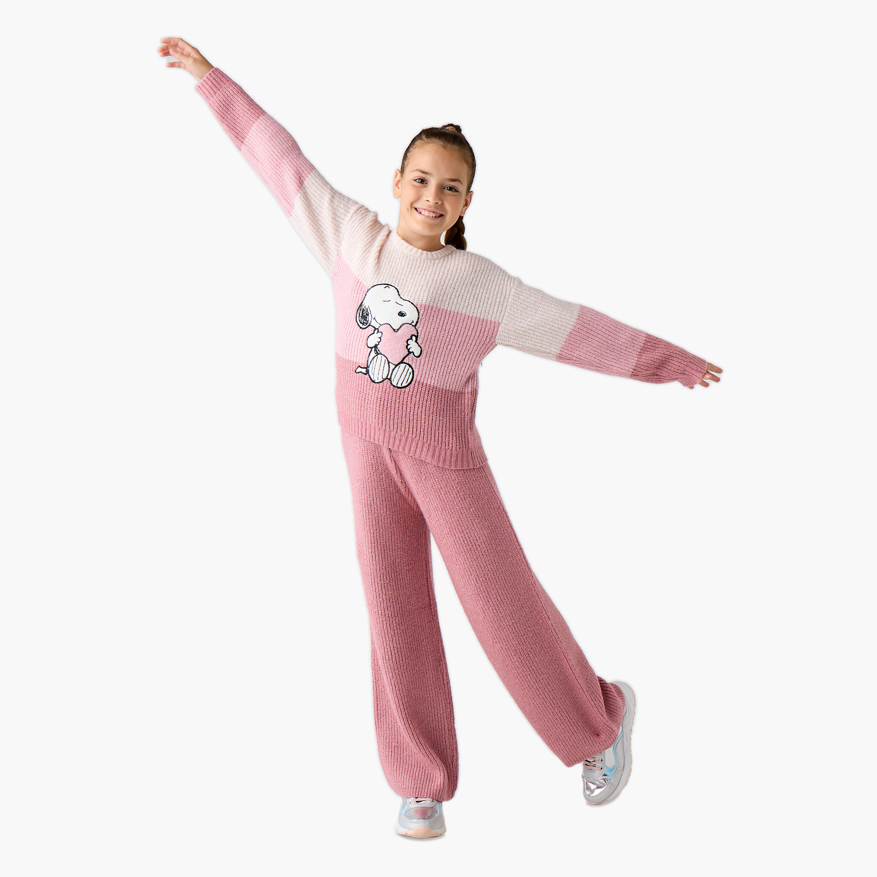 طقم بنطلون واسع الساقين وكنزة مطرزة-cpkids-clothing-girls-winterwear-sets-image-1