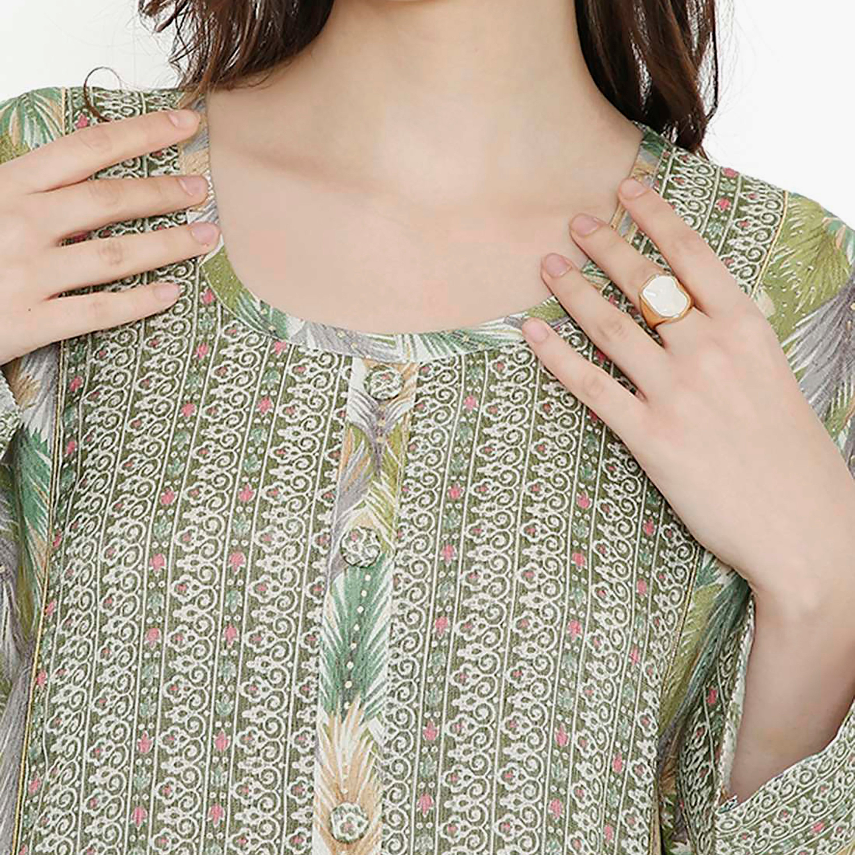 جلابية نسائية بفتحة رقبة دائرية وأزرار من هانا آند سارة-women-arabicclothing-jalabiyas-image-9