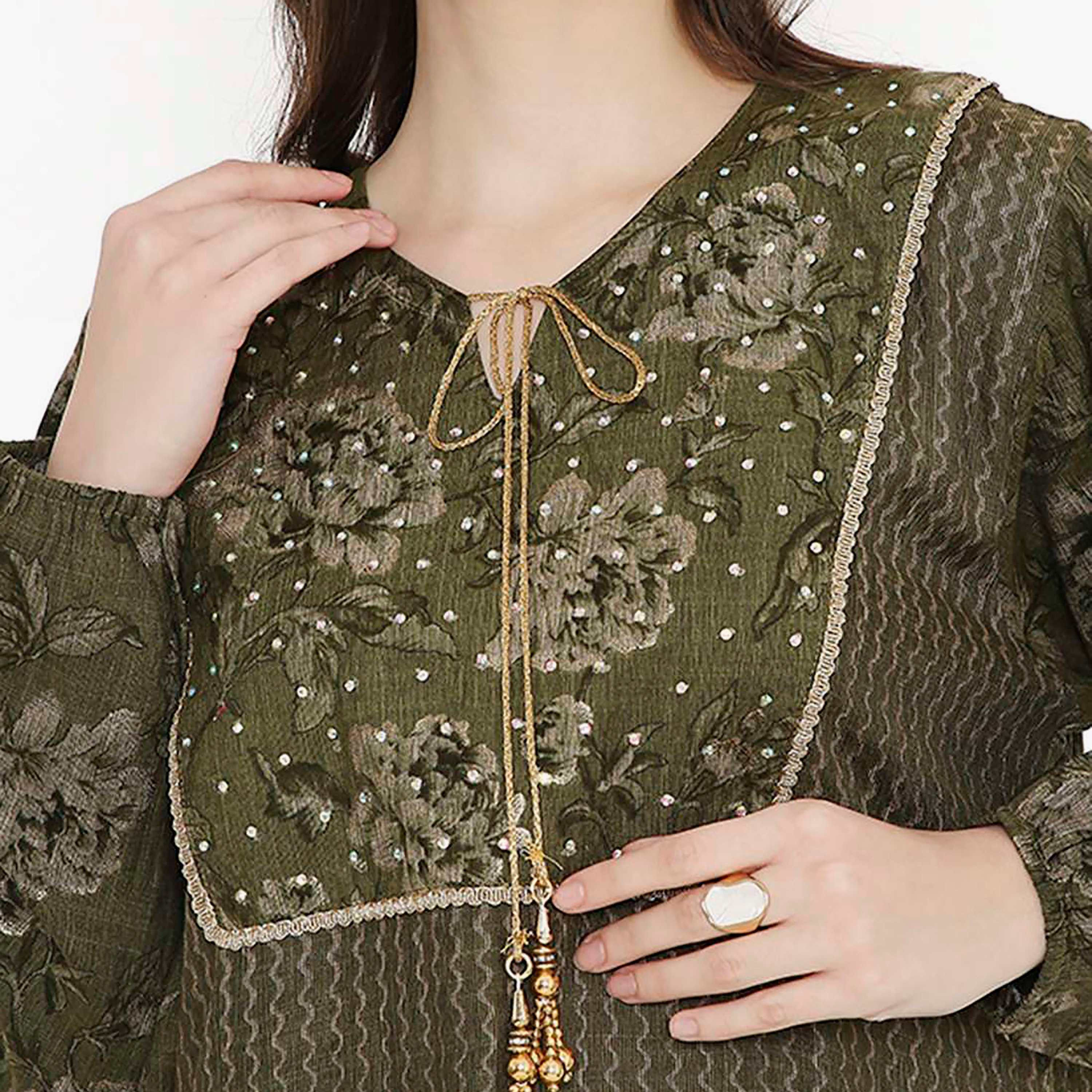 قفطان احتفالي نسائي مطبوع ومزين بأحجار الراين وفتحة رقبة مفتوحة من هانا آند سارة-women-arabicclothing-jalabiyas-image-2