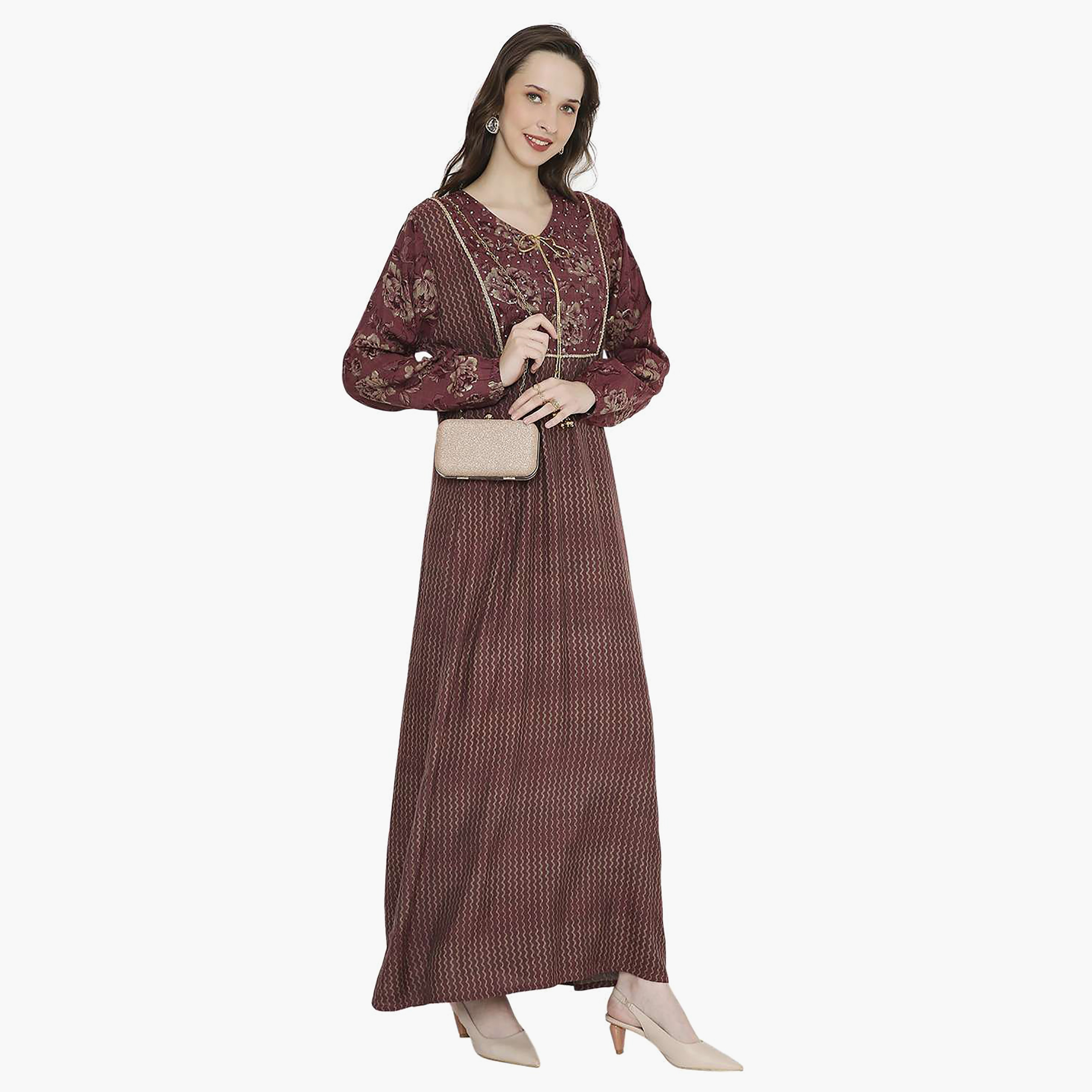 قفطان احتفالي نسائي مطبوع ومزين بأحجار الراين وفتحة رقبة مفتوحة من هانا آند سارة-women-arabicclothing-jalabiyas-image-9