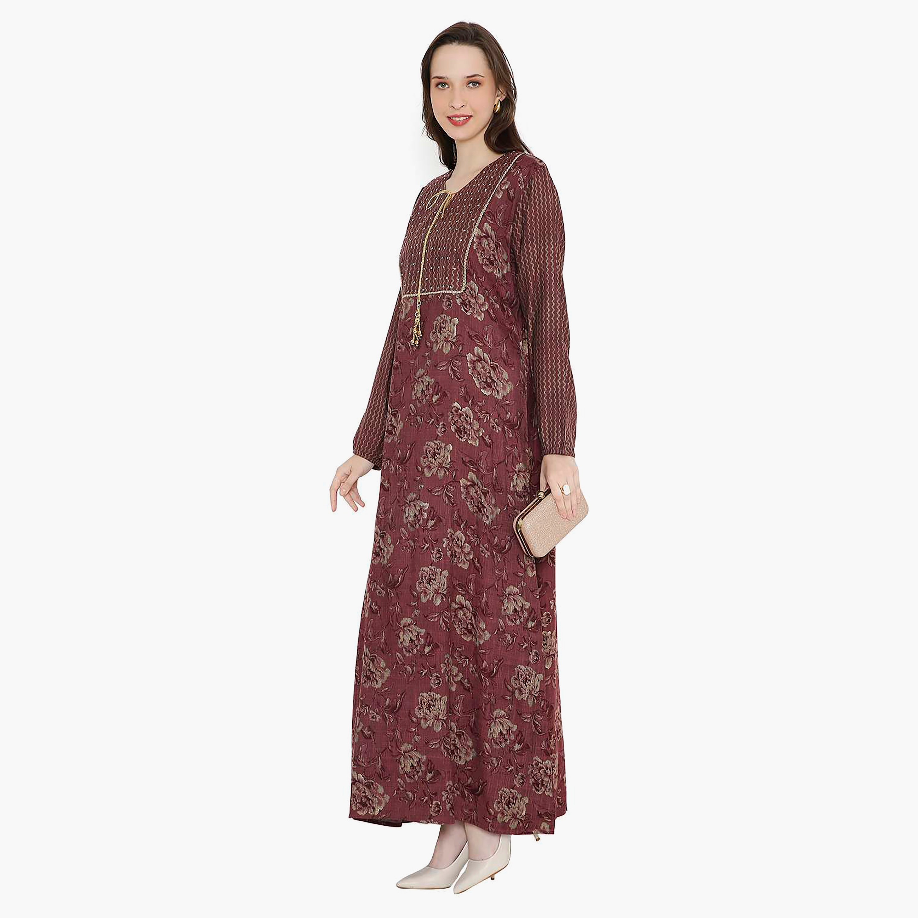 جلابية نسائية مزينة بأحجار الراين وفتحة رقبة مفتوحة من هانا آند سارة-women-arabicclothing-jalabiyas-image-9