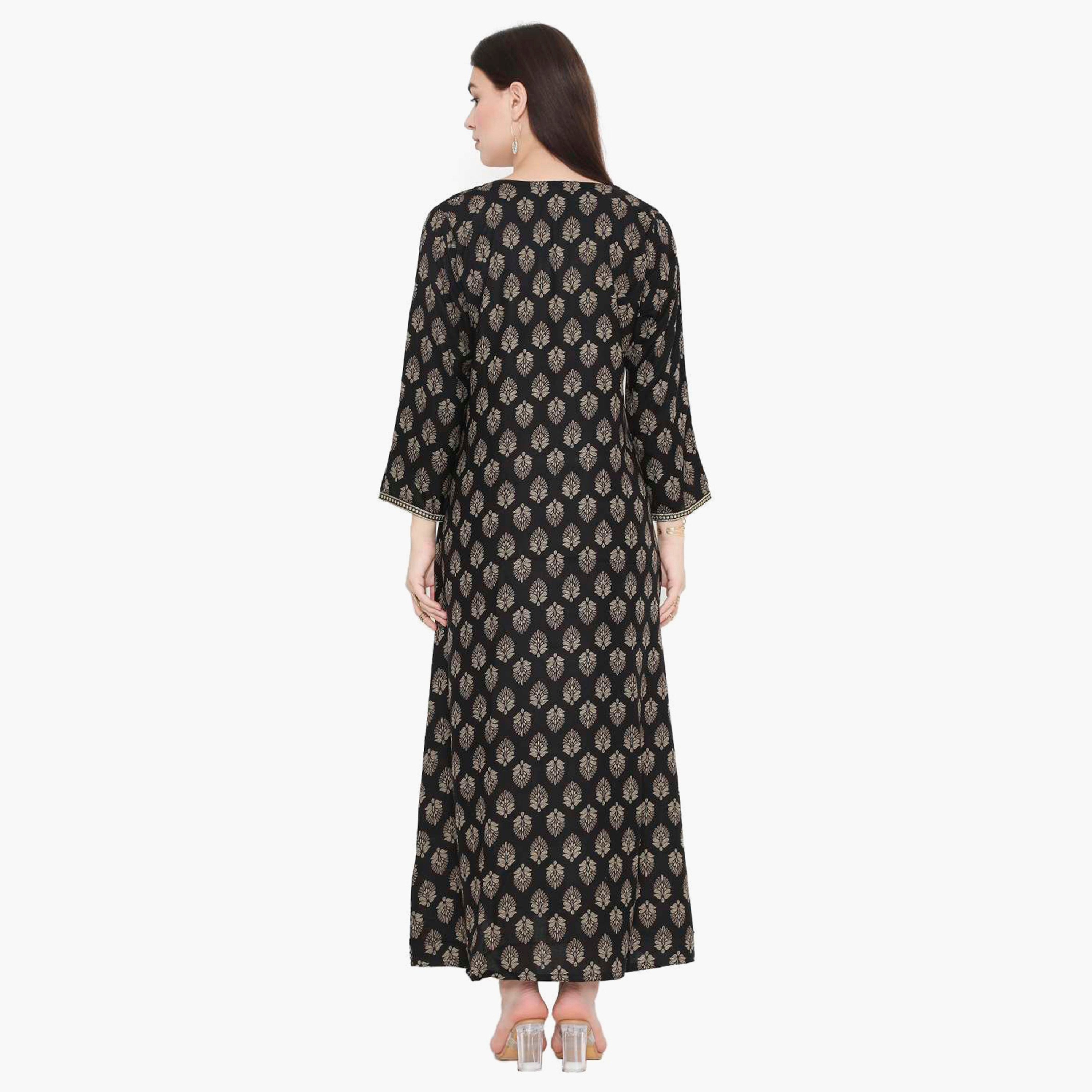 جلابية نسائية مطرزة بعقدة عنق من هانا آند سارة-women-arabicclothing-jalabiyas-image-5