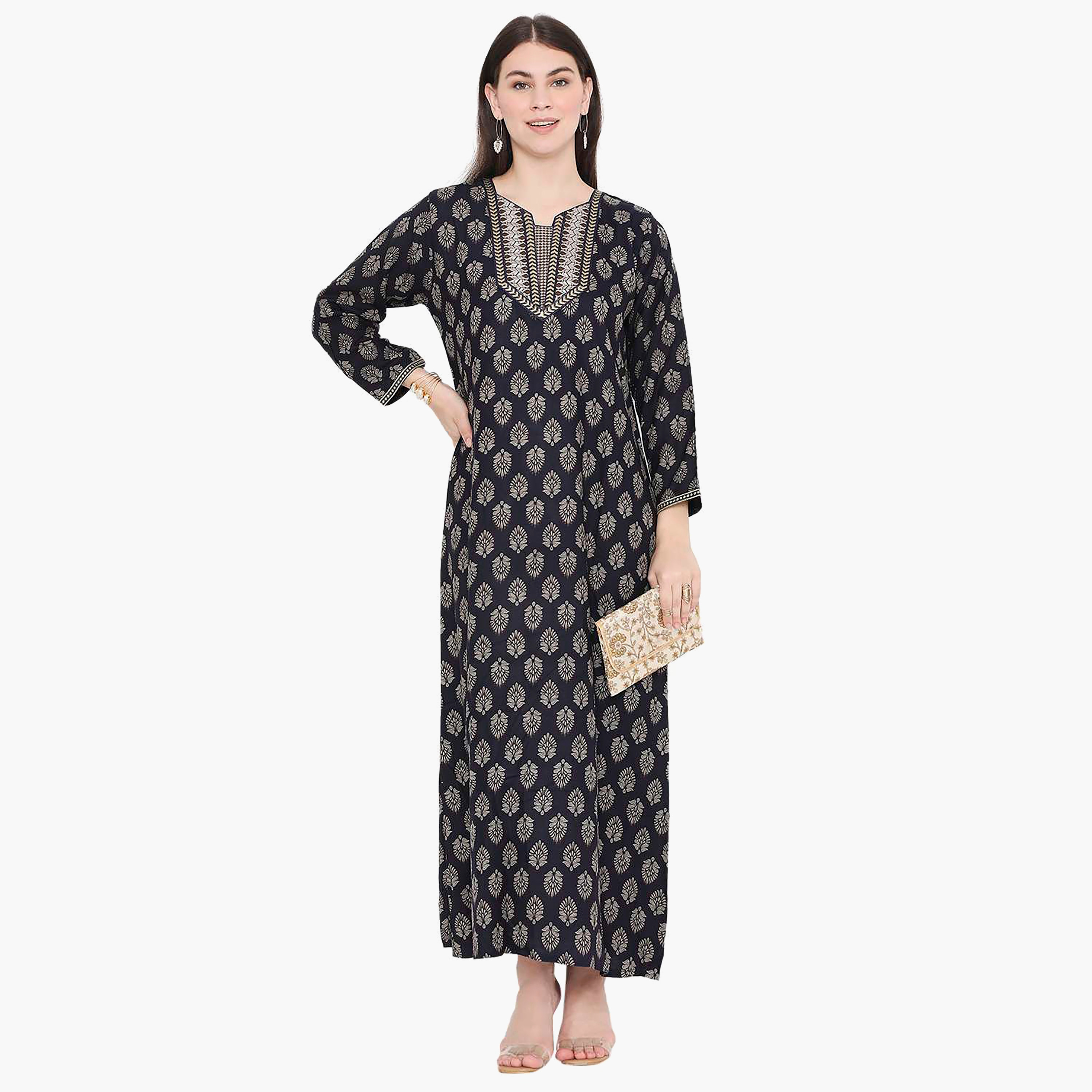 جلابية نسائية مطرزة بعقدة عنق من هانا آند سارة-women-arabicclothing-jalabiyas-image-6