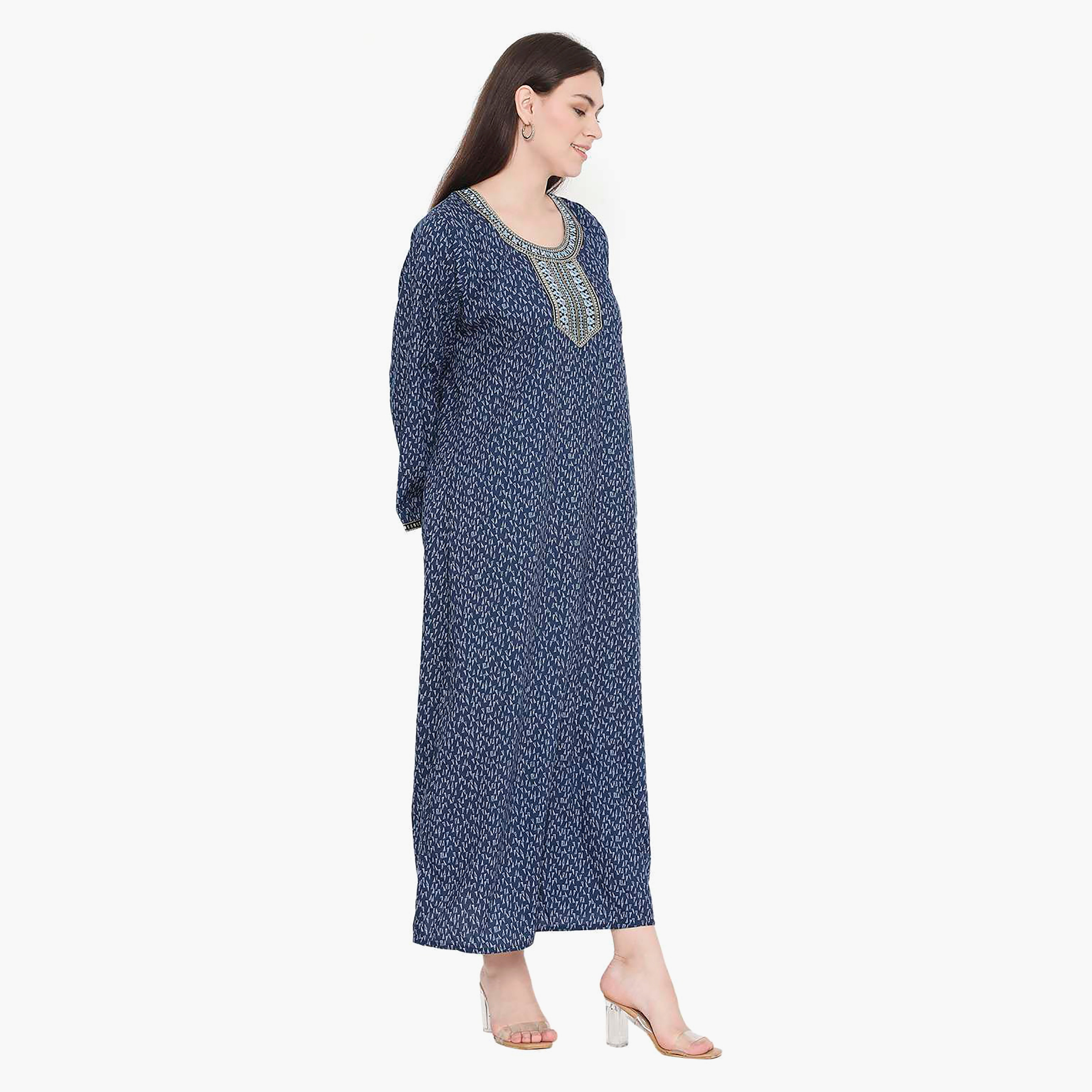 جلابية نسائية مطرزة بعقدة عنق من هانا آند سارة-women-arabicclothing-jalabiyas-image-3