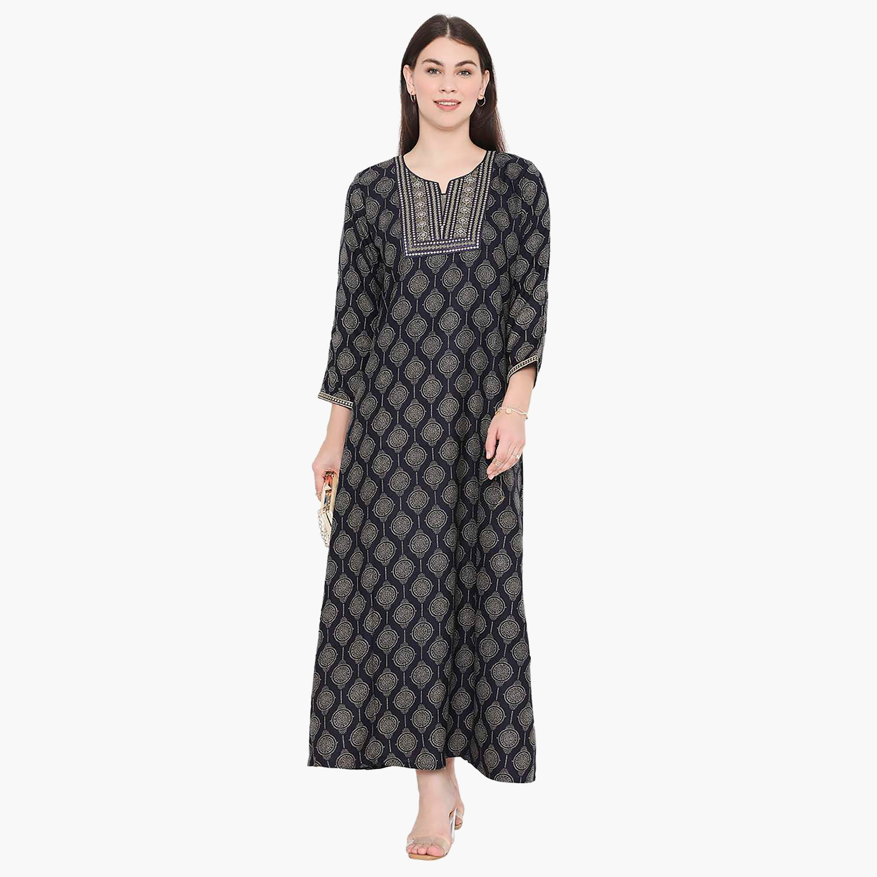 جلابية نسائية مطرزة بعقدة عنق من هانا آند سارة-women-arabicclothing-jalabiyas-image-1
