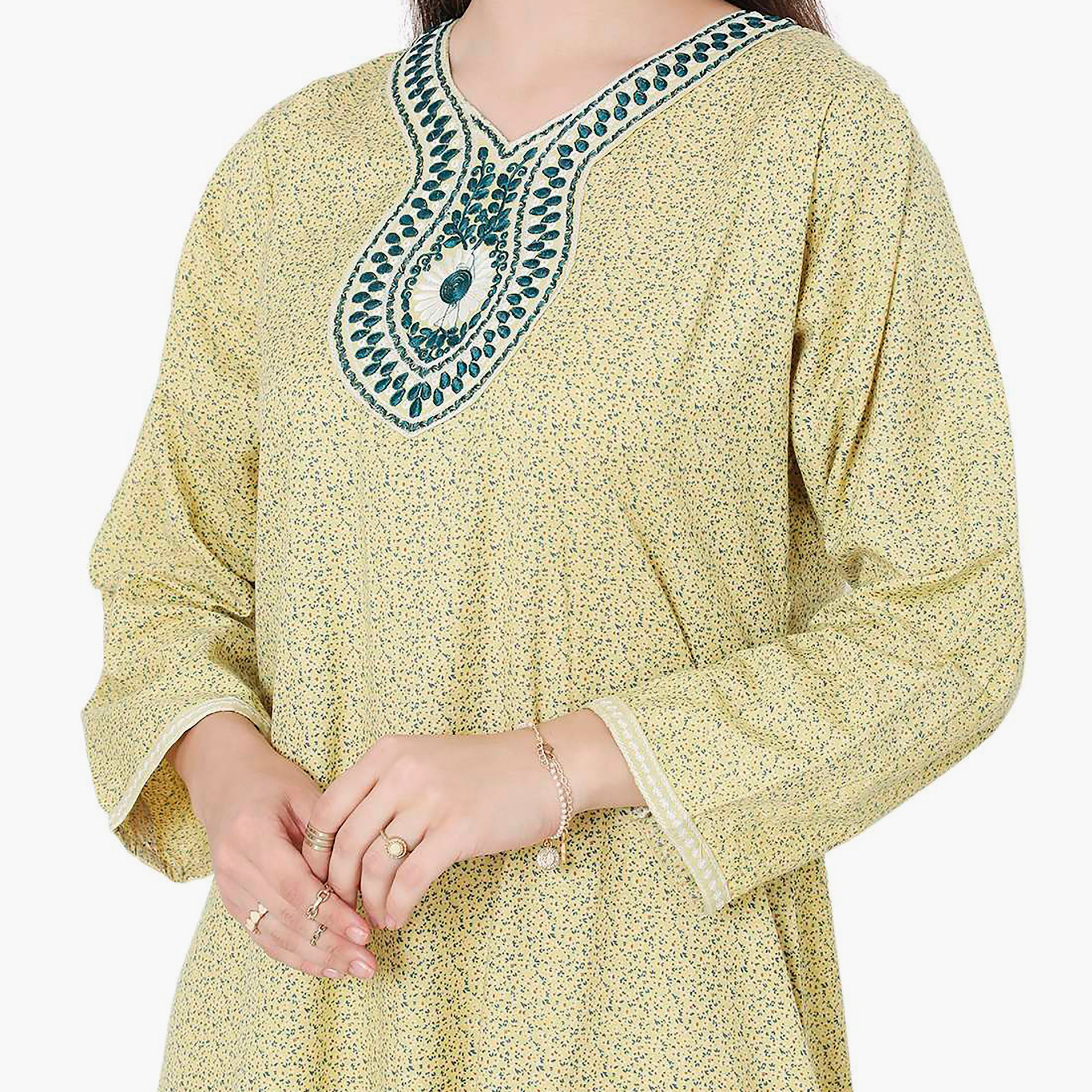 جلابية نسائية مطرزة بعقدة عنق من هانا آند سارة-women-arabicclothing-jalabiyas-image-7