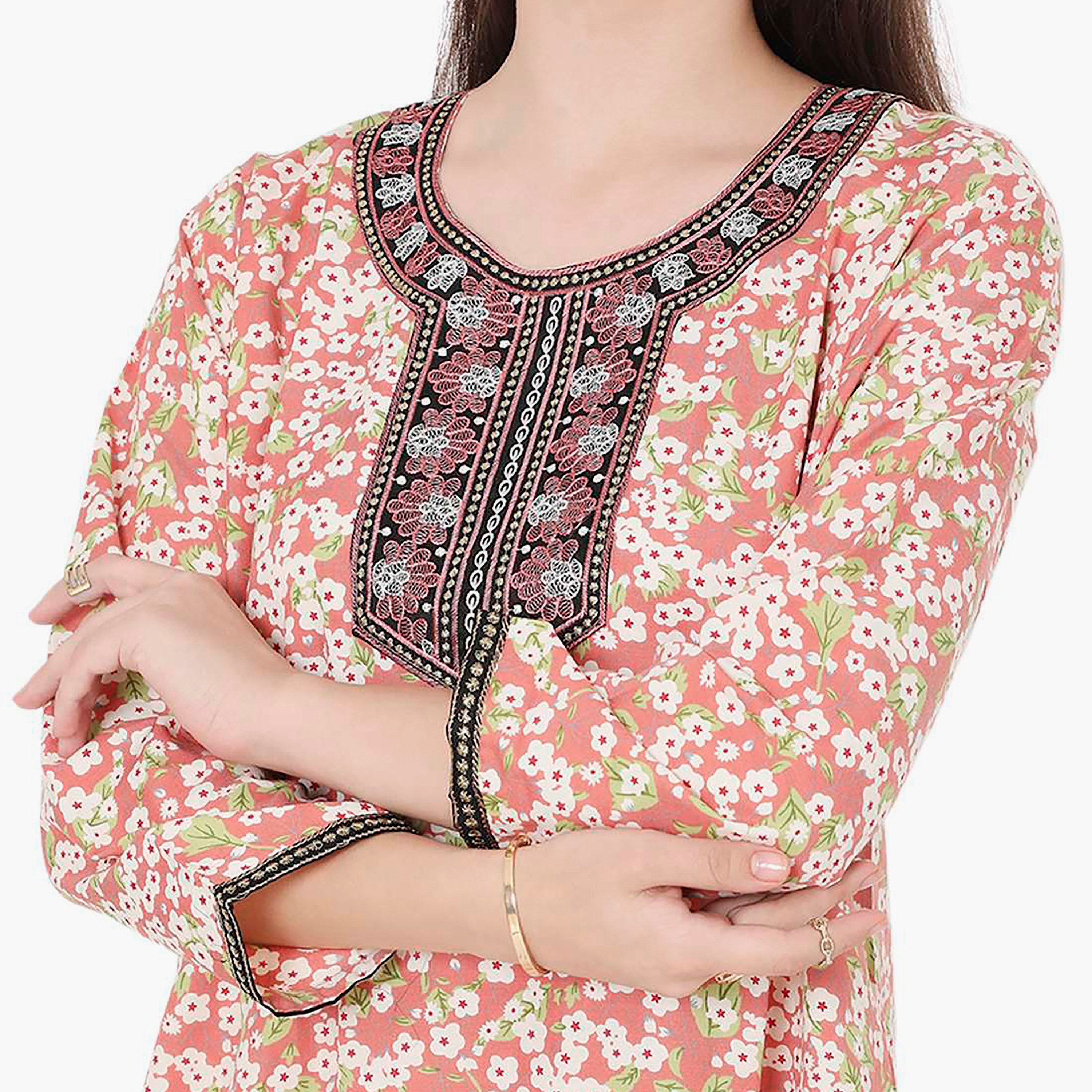 جلابية نسائية مطرزة بالزهور وعقدة عنق من هانا آند سارة-women-arabicclothing-jalabiyas-image-12