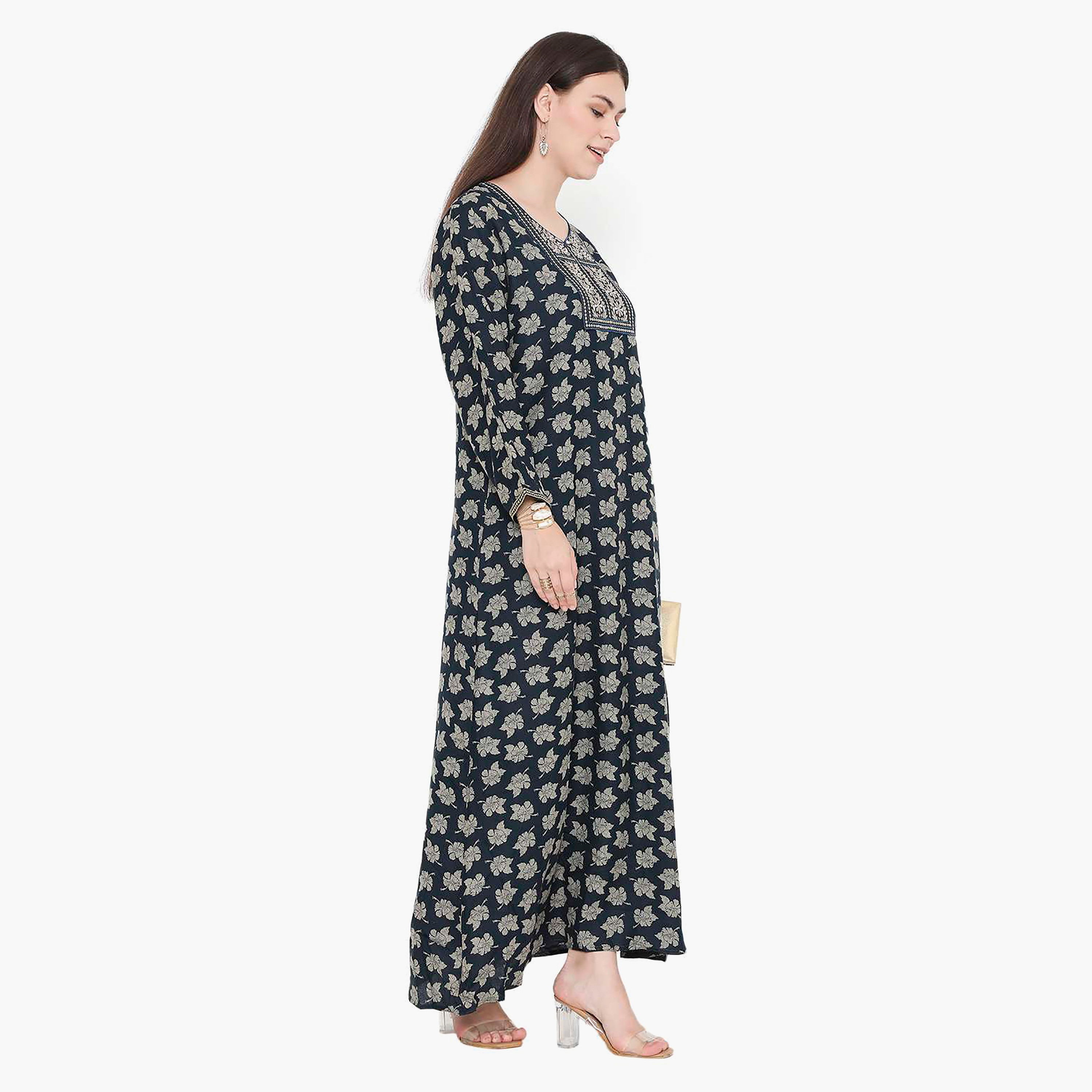 جلابية نسائية مطرزة بالزهور وعقدة عنق من هانا آند سارة-women-arabicclothing-jalabiyas-image-4