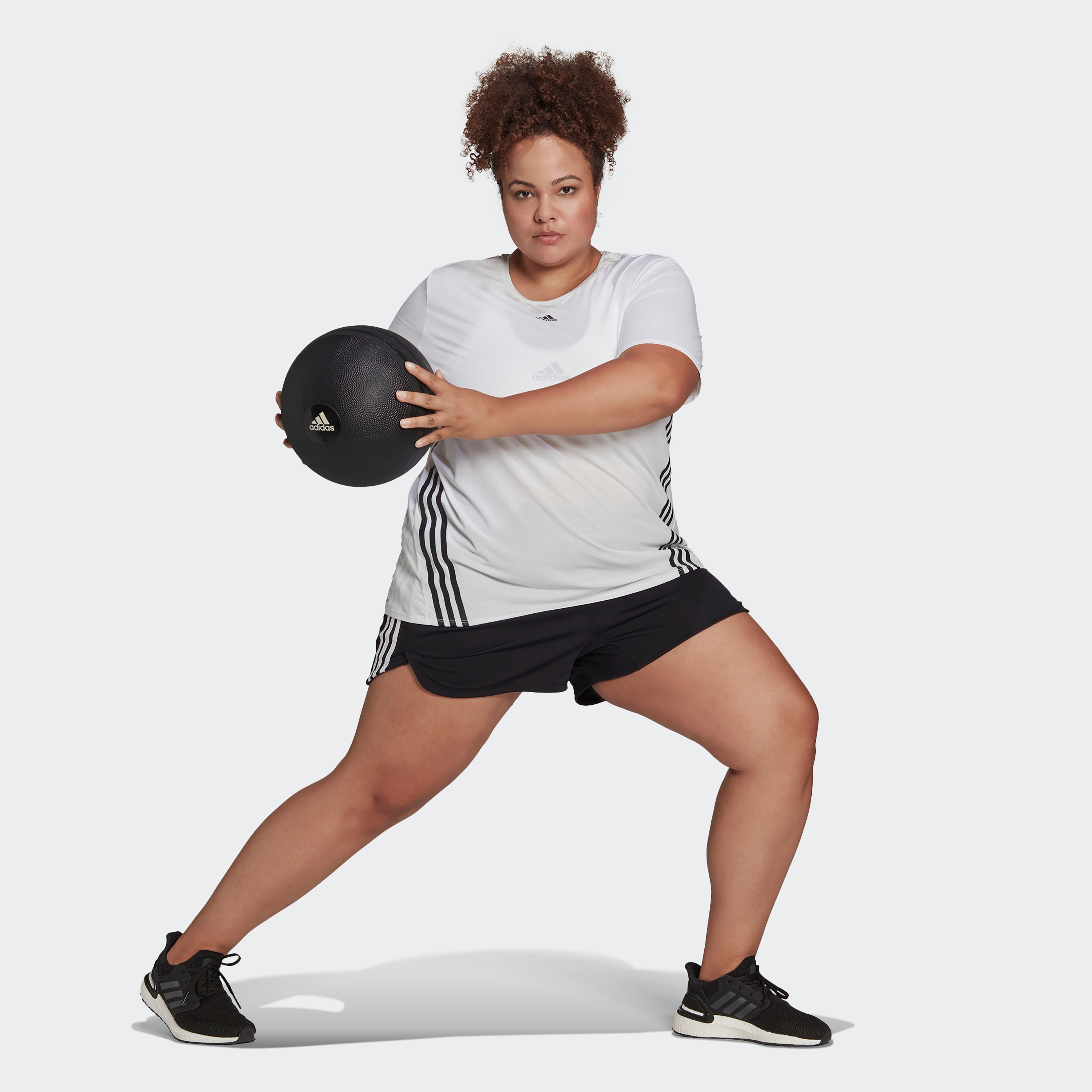  شورت بيسر 3 إس نيت بس للنساء بنمط3 خطوط من أديداس-sports-women-clothing-athleticskirtsandshorts-image-2