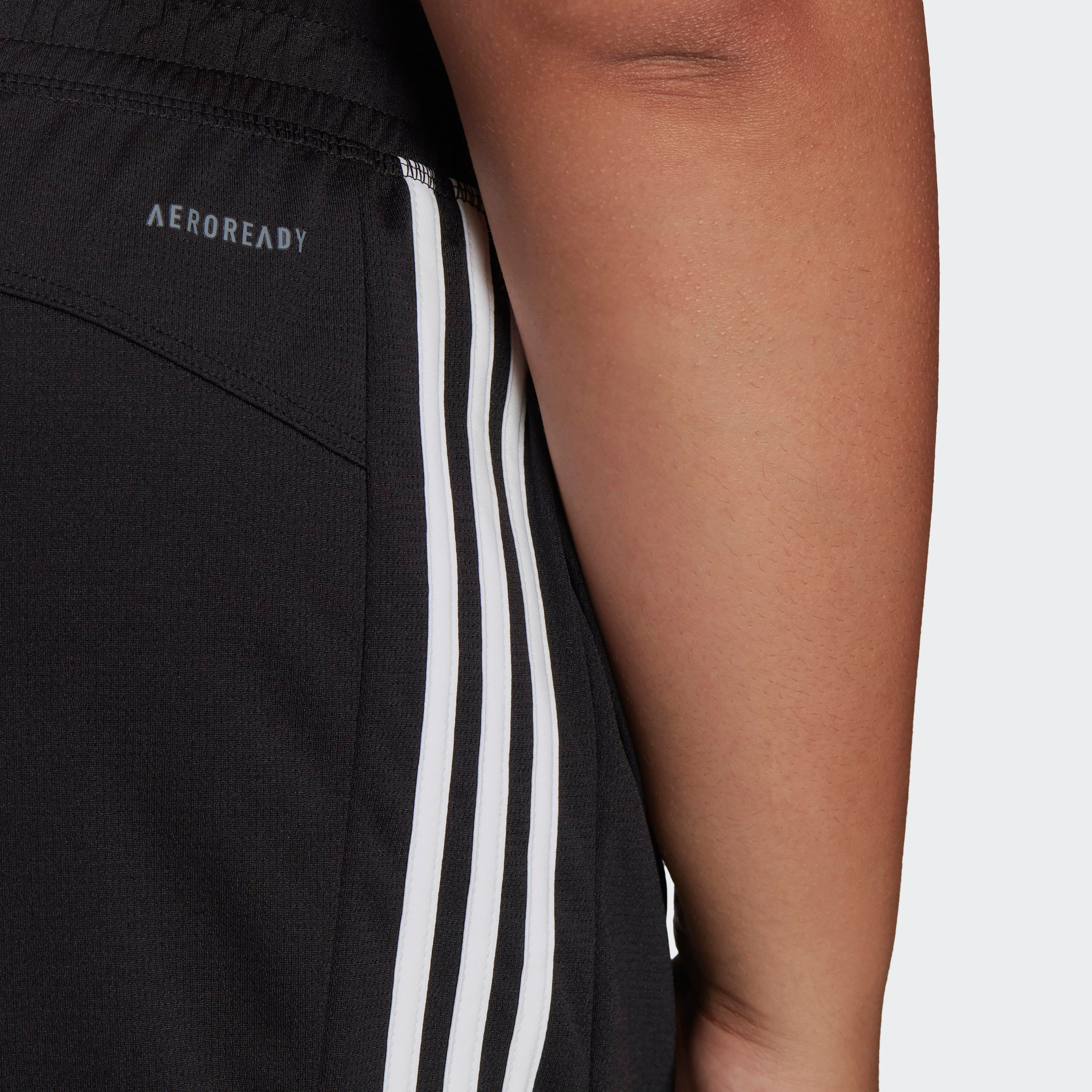  شورت بيسر 3 إس نيت بس للنساء بنمط3 خطوط من أديداس-sports-women-clothing-athleticskirtsandshorts-image-7