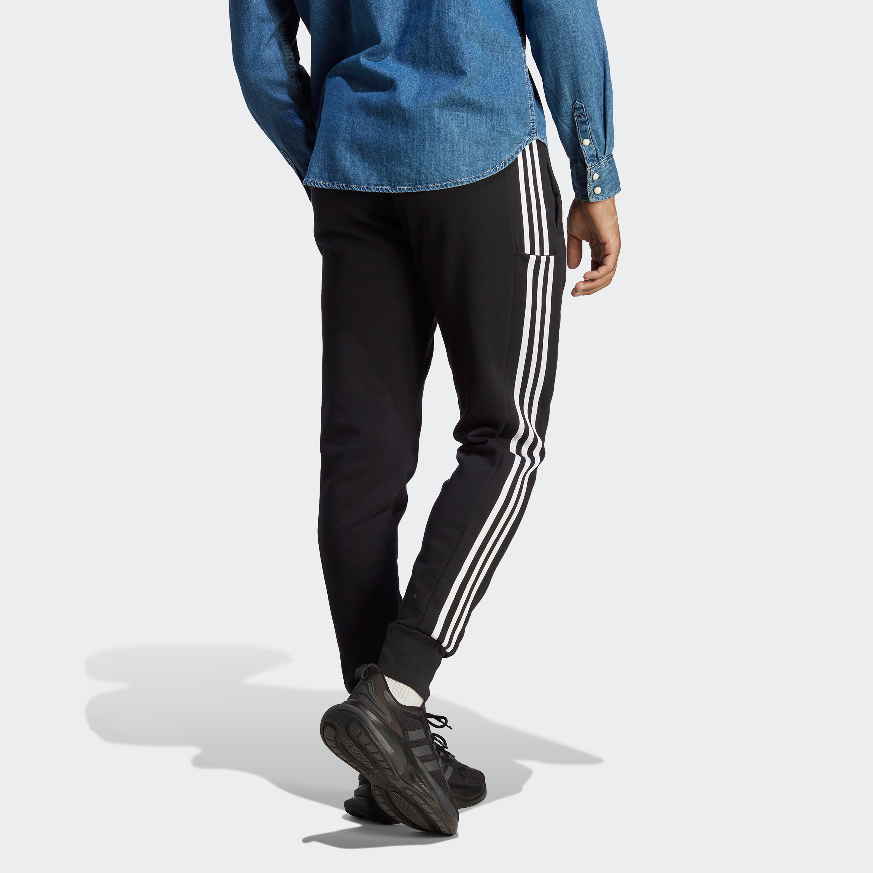  بنطلون رياضي تي سي فرينش تيري  مع 3 خطوط للرجال من اديداس-men-clothing-sportswearandactivewear-bottoms-image-3