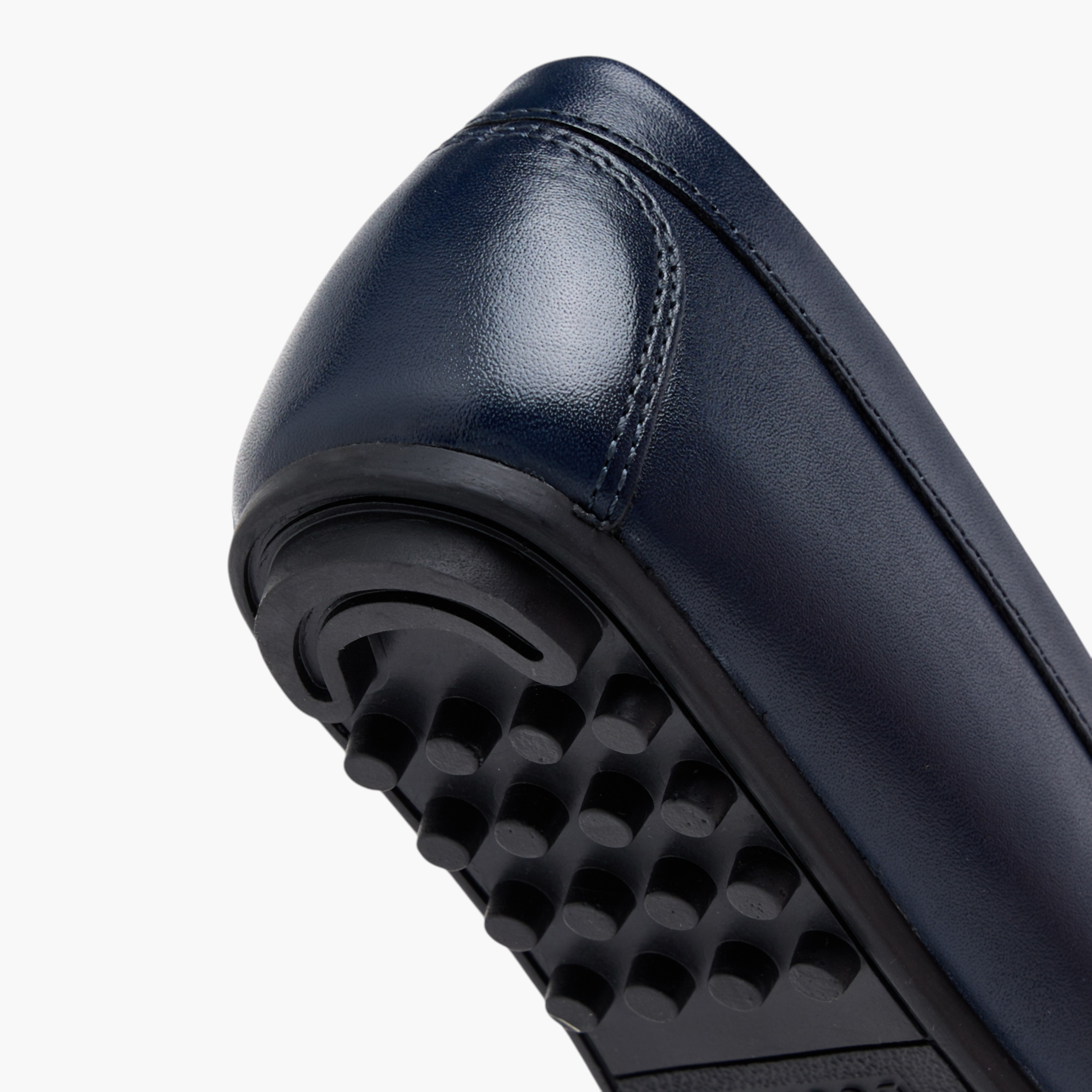 حذاء سهل الارتداء بتفاصيل شعار من مستر دوتشيني-boys-shoes-loafers-image-5