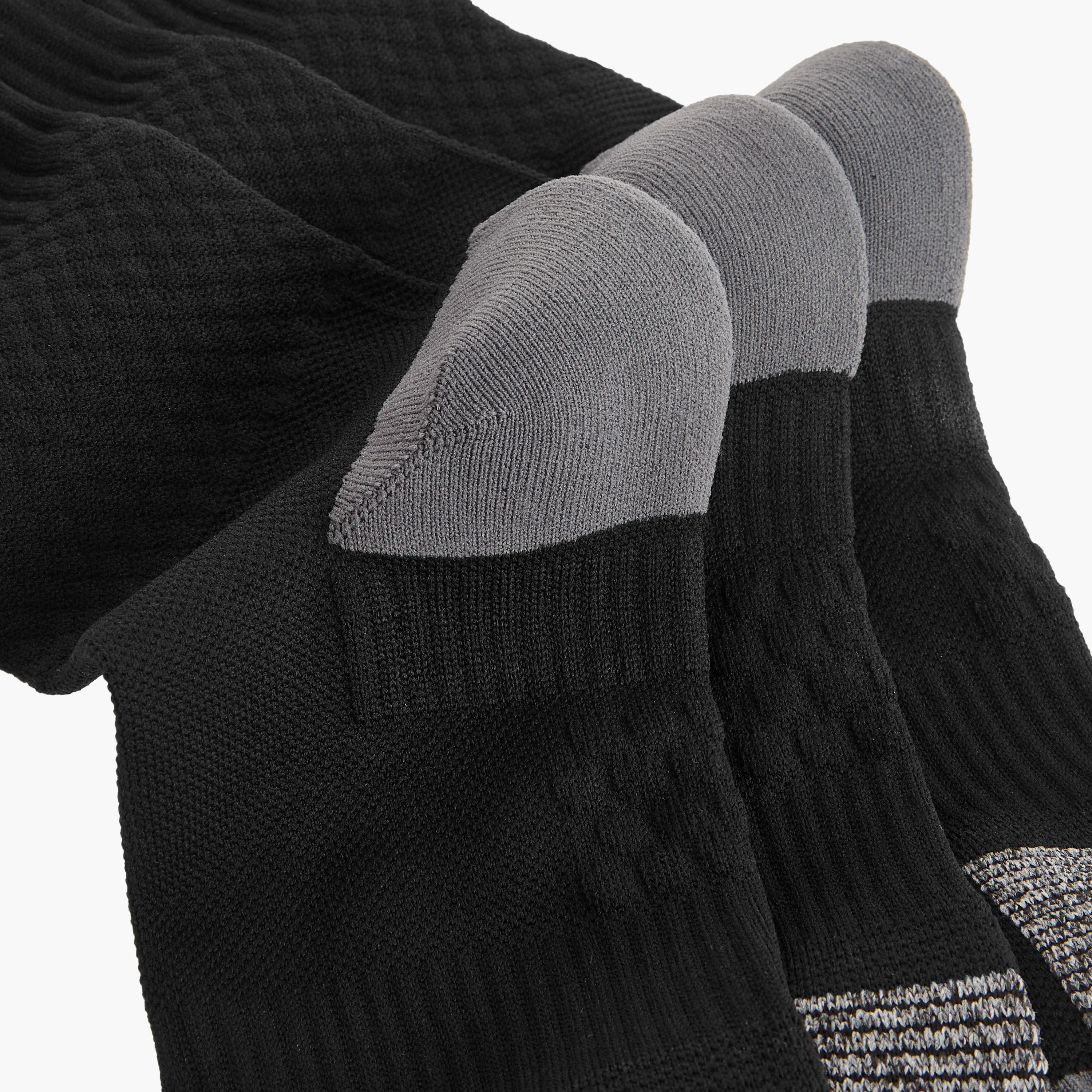 طقم جوارب غير وبرية بارزة الملمس 3 أزواج بطول ربلة الساق من كابا-men-socks-image-4