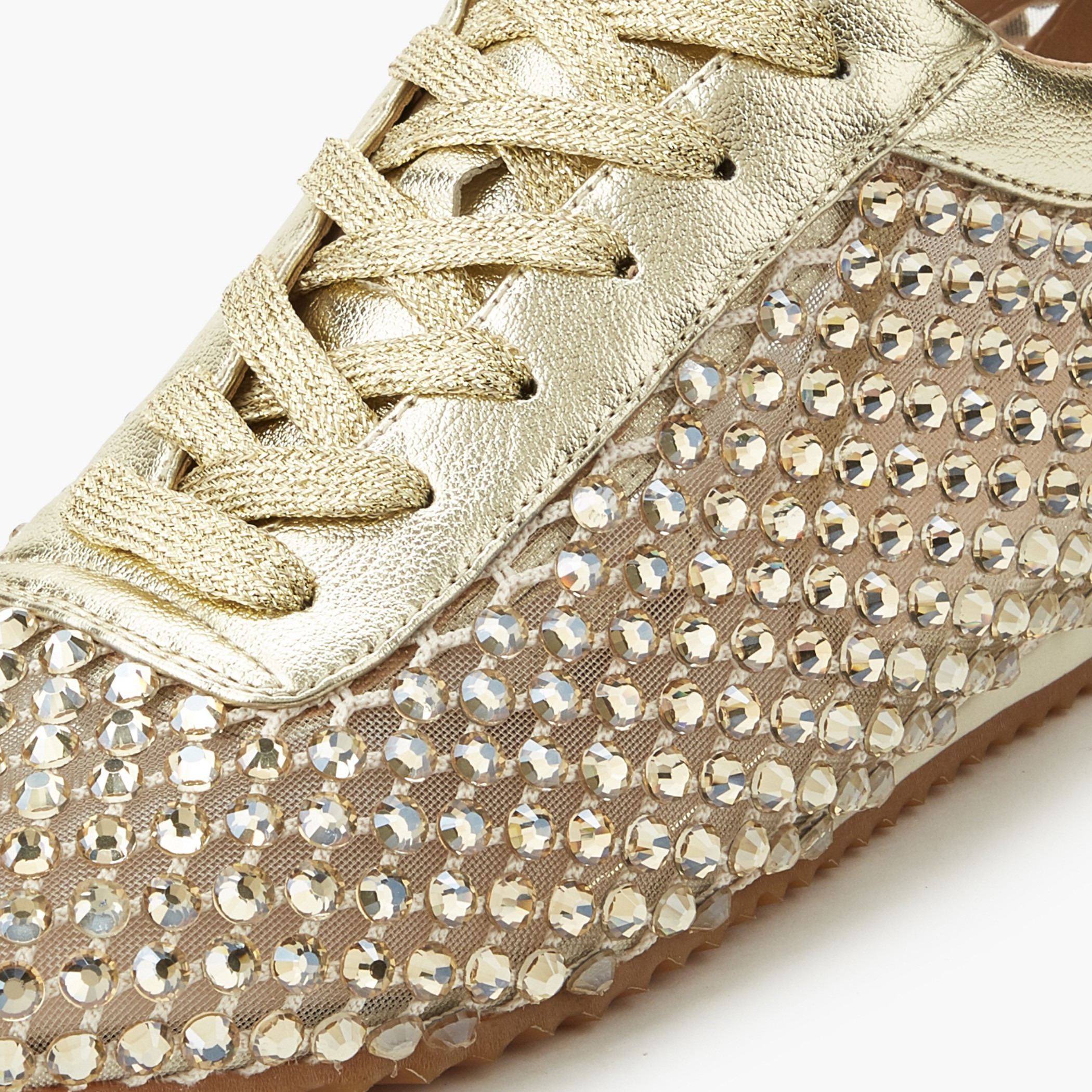 حذاء سنيكرز مرصع برباط إغلاق للنساء من سيليست-women-shoes-sneakers-image-4