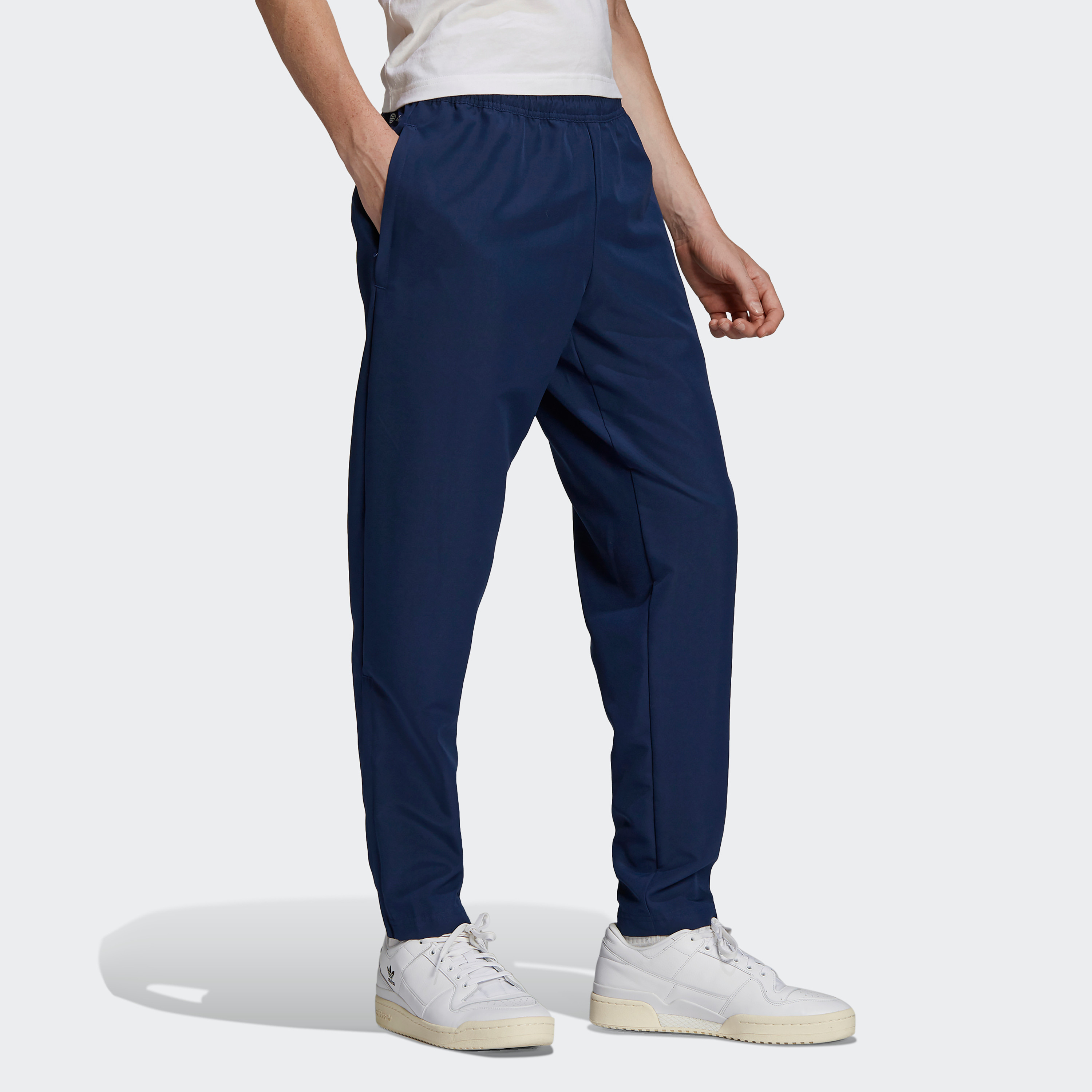 سروال تدريب انترادا 22 برازينتيشن للرجال من اديداس | او اي-men-clothing-bottoms-trousersandchinos-trousers-image-6