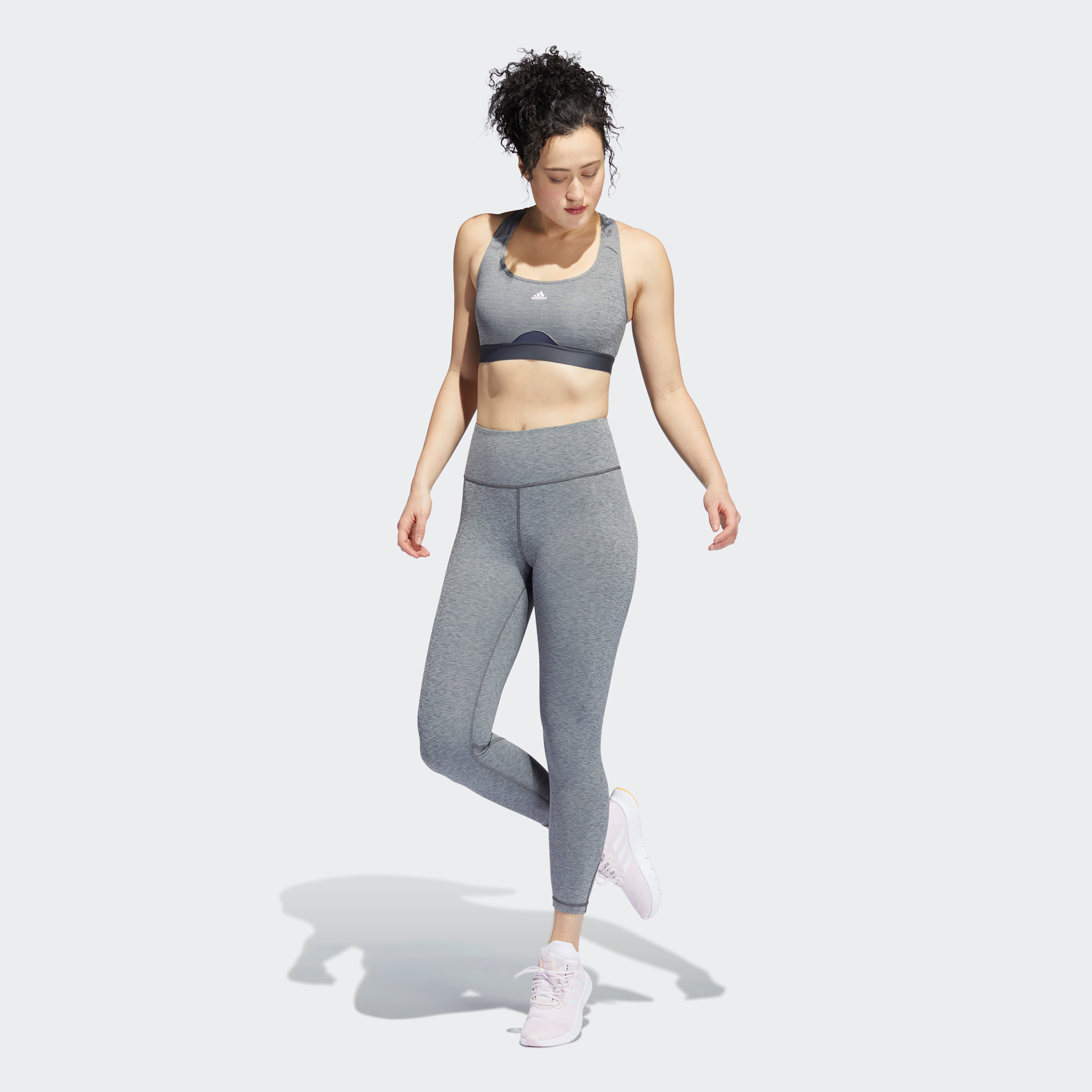  حمالة صدر رياضية بي دبليو ار ام اس بي دي للنساء من اديداس-women-clothing-sportswearandactivewear-sportsbras-image-2