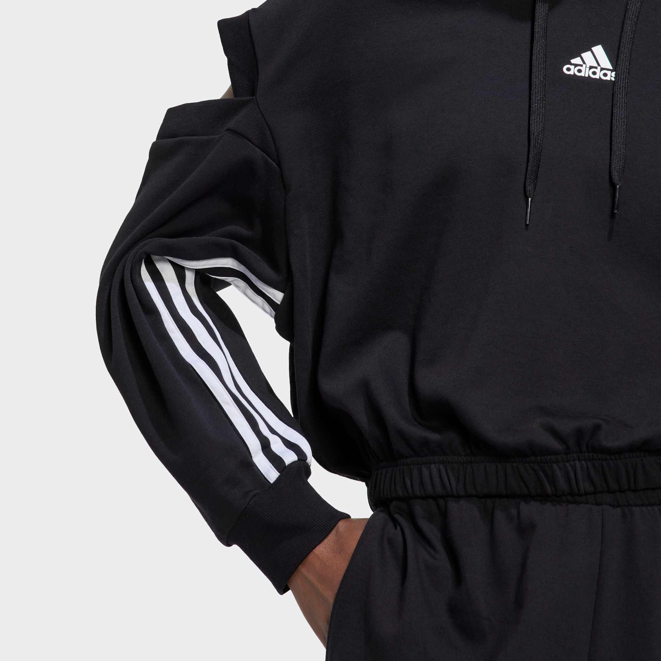 هودي نسائي بشعار من أديداس دبليو هيجلم ايج دي اس وي تي-sports-women-clothing-hoodiesandsweatshirts-image-6