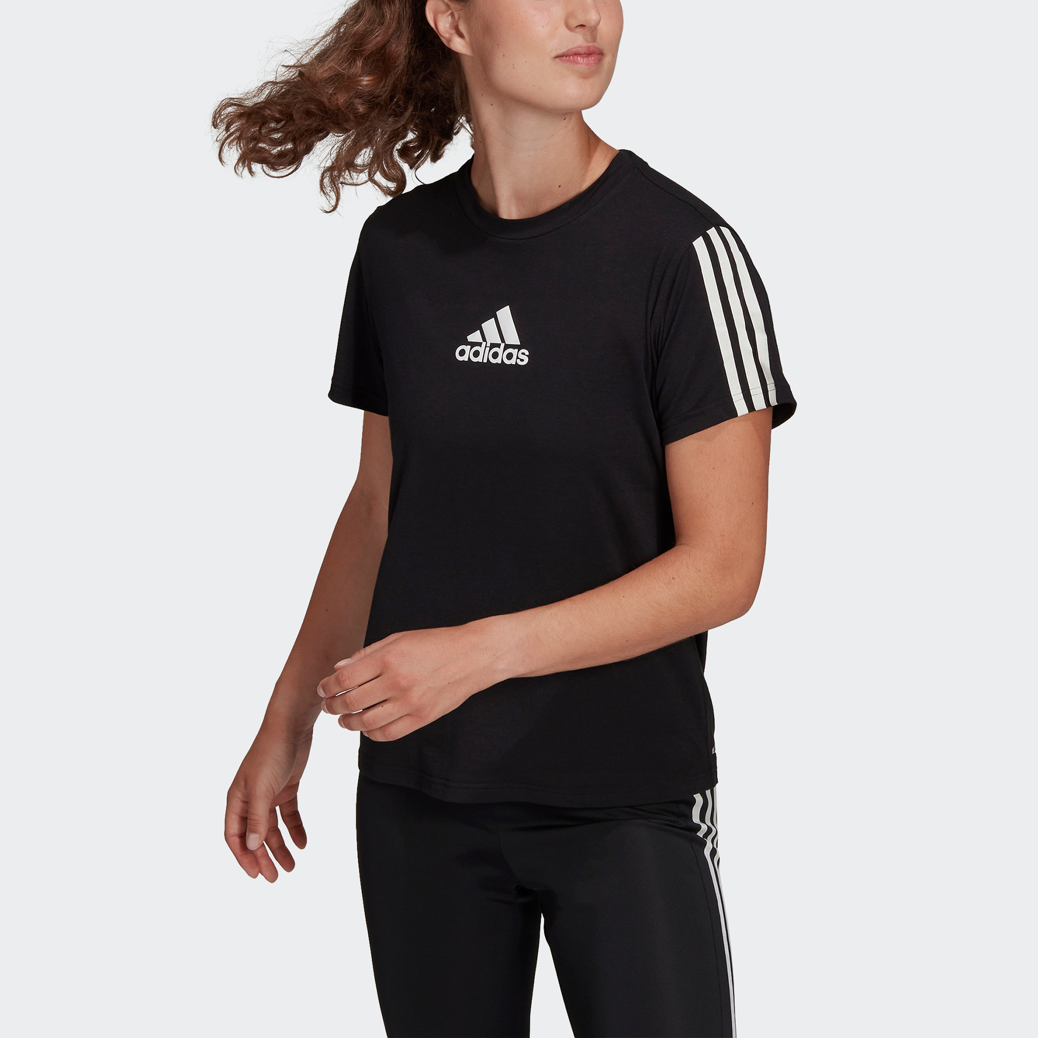 تي شيرت نسائي بشعار من أديداس دبليو تي سي تي-sports-women-clothing-tshirtsandvests-image-3