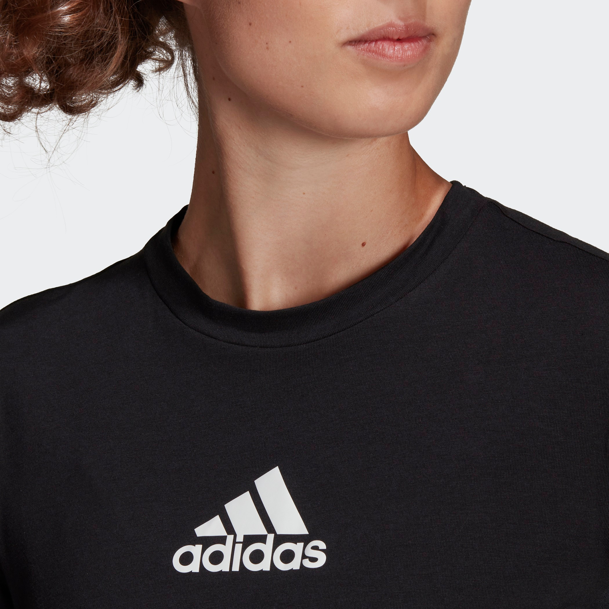 تي شيرت نسائي بشعار من أديداس دبليو تي سي تي-sports-women-clothing-tshirtsandvests-image-4
