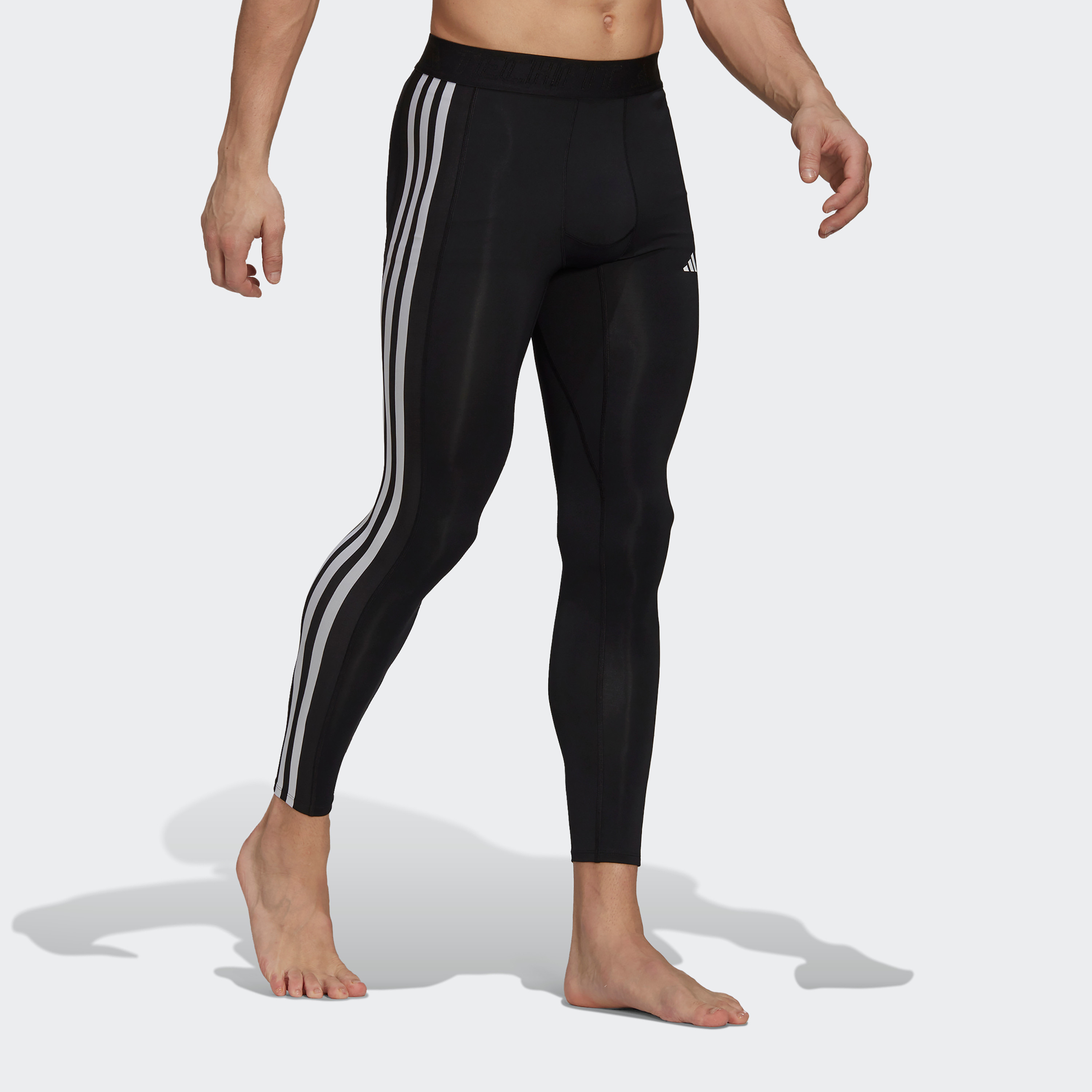  بنطال ضيق للرجال مزين بثلاثة خطوط  من اديداس-men-clothing-sportswearandactivewear-bottoms-image-7