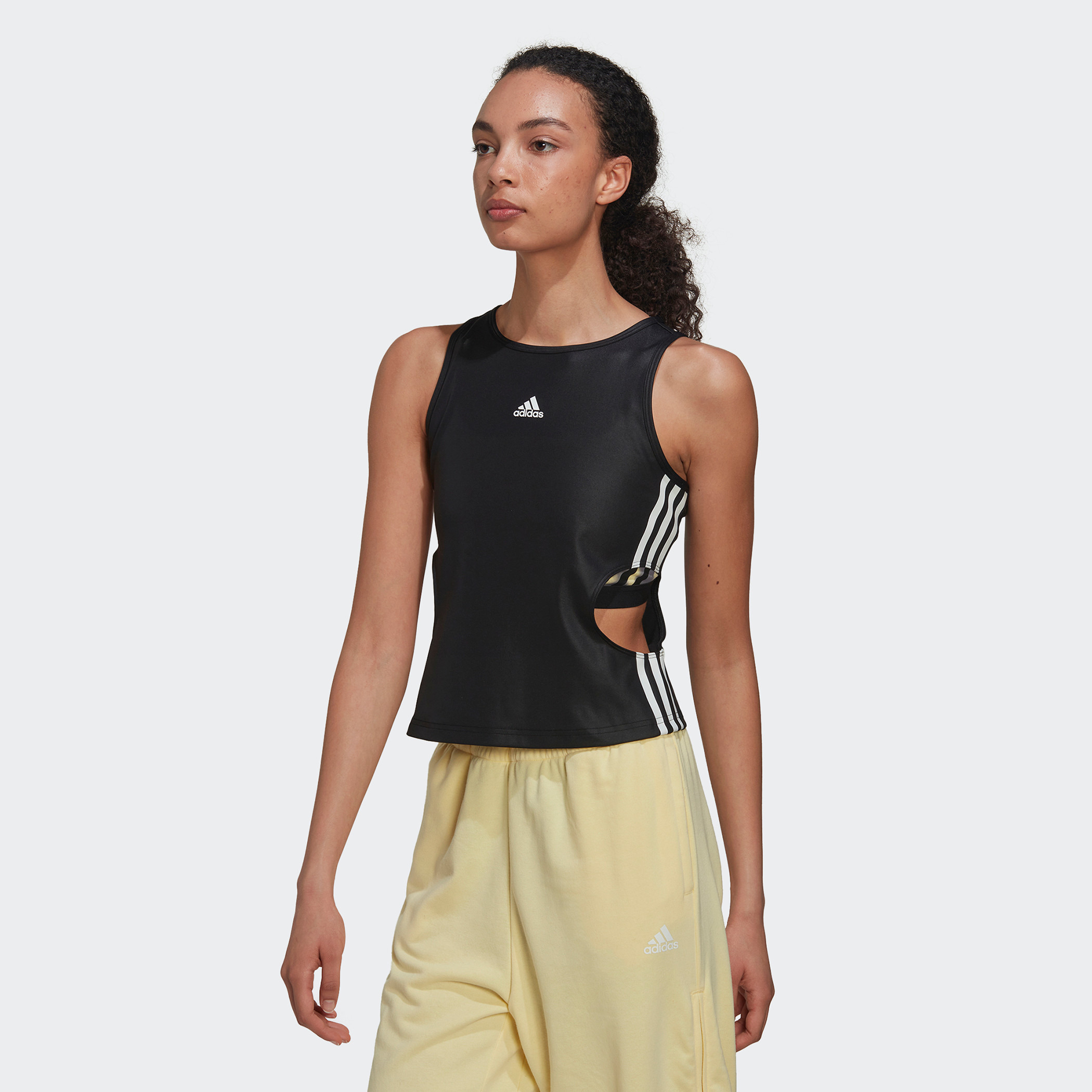 تانك توب نسائي بشعار من أديداس دبليو هيجلم تي كي-sports-women-clothing-tshirtsandvests-image-1