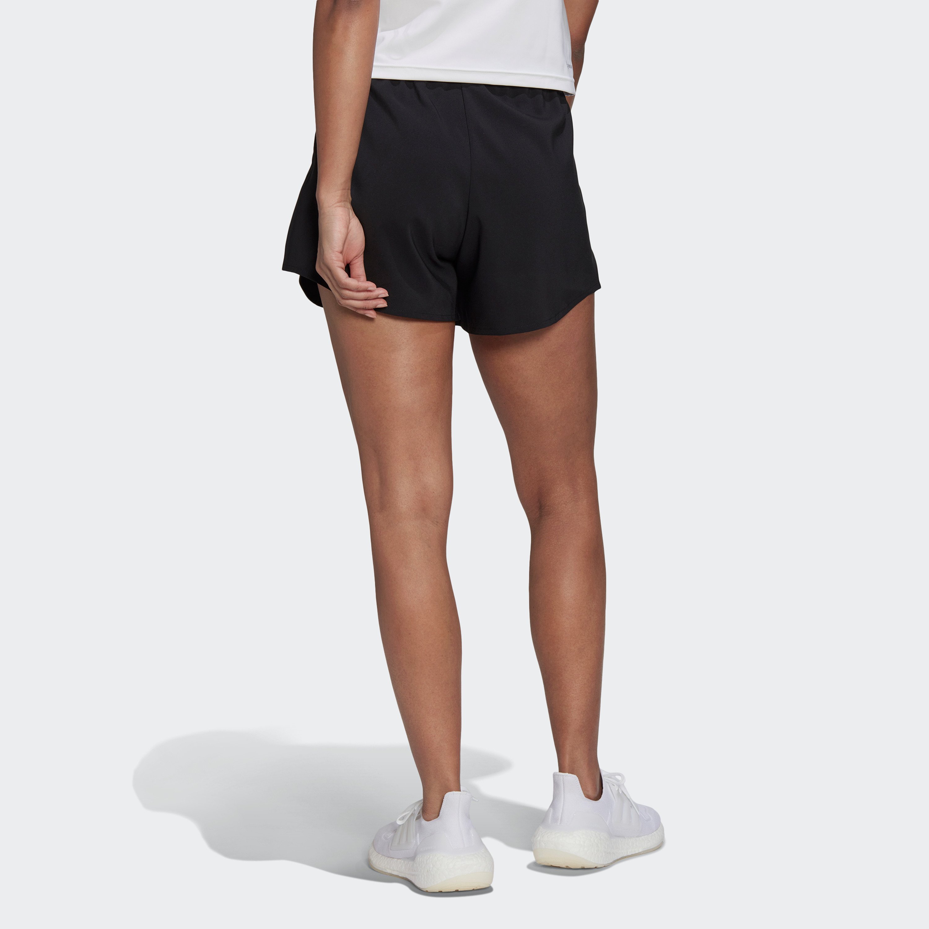 شورت نسائي بشعار من أديداس دبليو مين وفن شو-sports-women-clothing-athleticskirtsandshorts-image-2