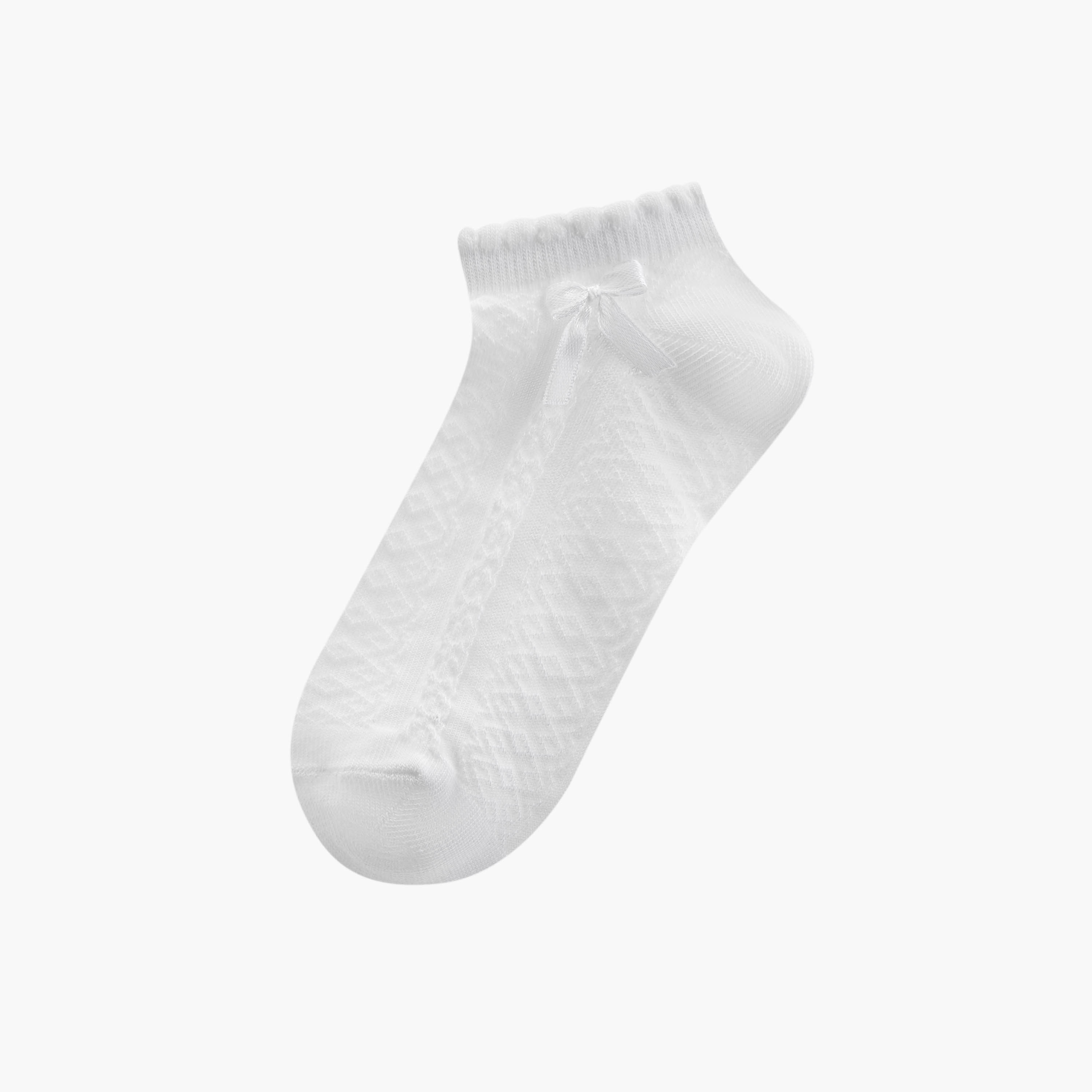 جوارب بارزة الملمس بطول الكاحل بحواف صدفية وفيونكة - طقم من 5 أزواج-girls-accessories-socks-image-2