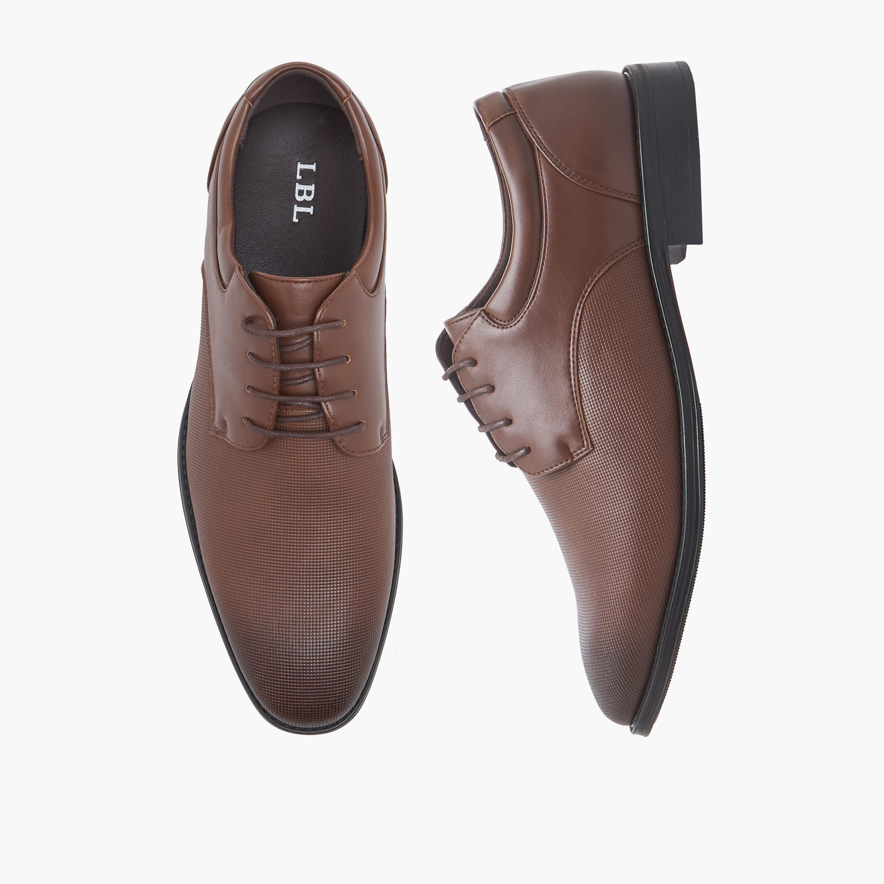 حذاء ديربي بارز الملمس برباط إغلاق للرجال من إل بي إل من شو إكسبريس-men-shoes-formalshoes-image-1