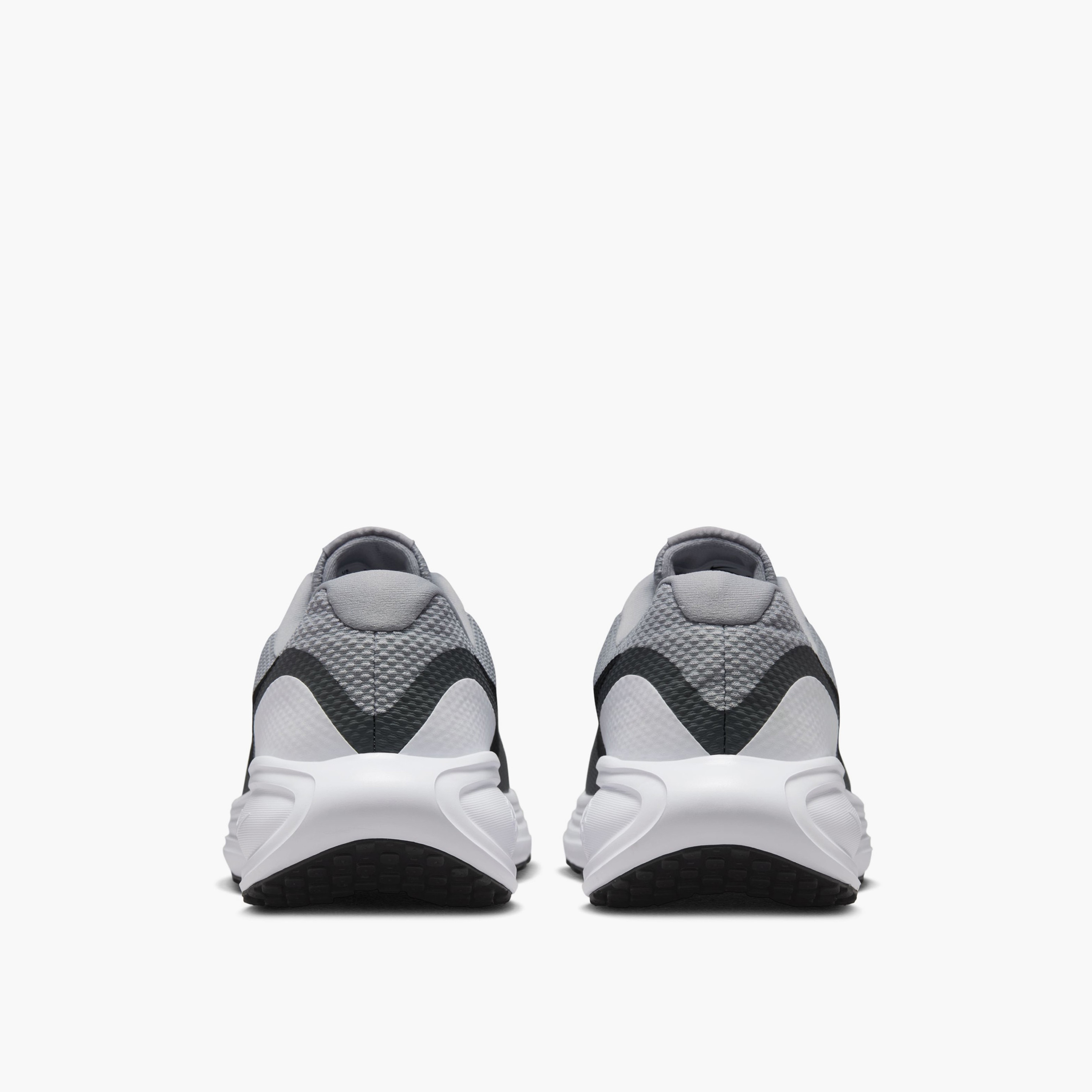 حذاء جري برباط إغلاق "ريفوليوشن 8" للرجال من نايك-men-shoes-sports-image-4