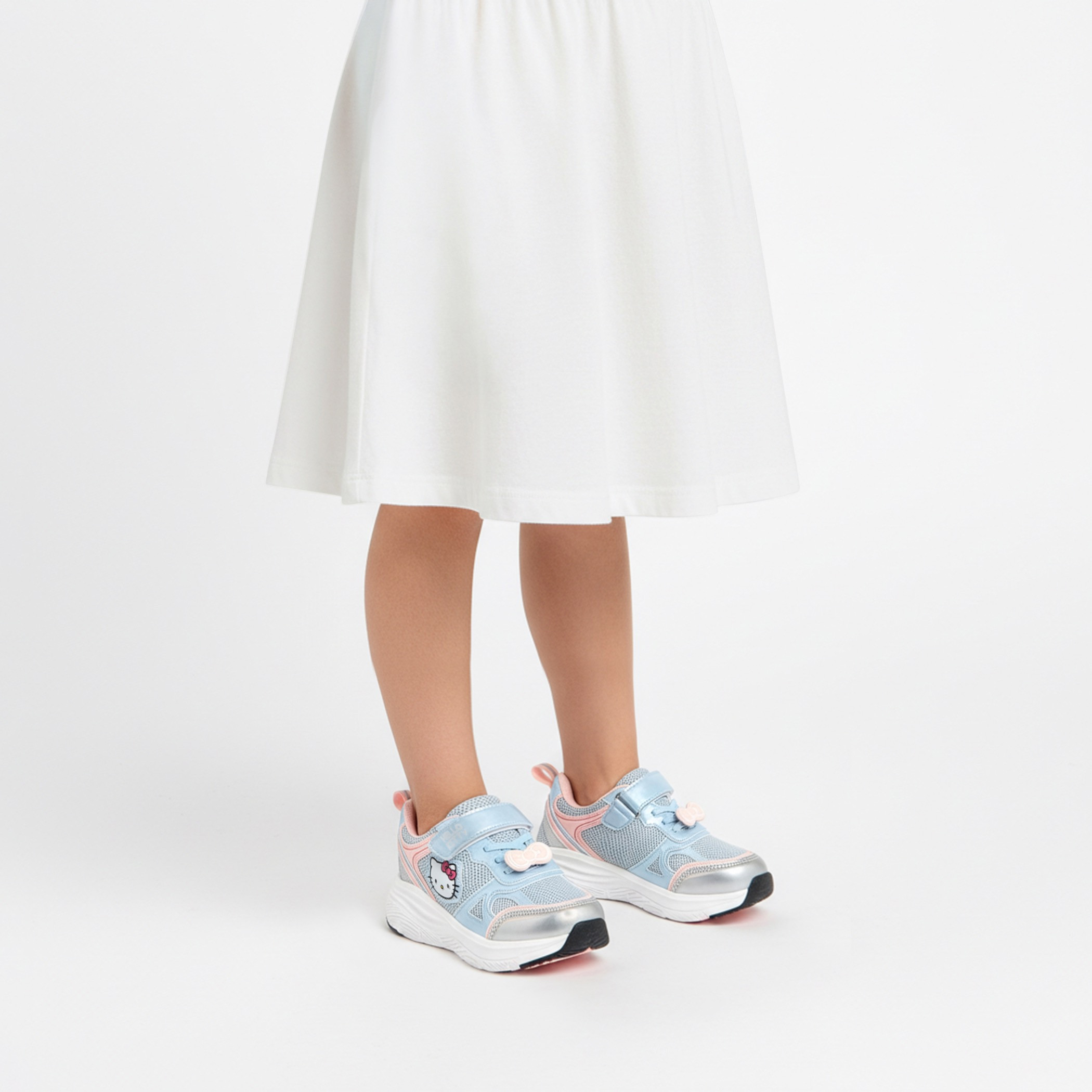 حذاء سنيكرز بشريط إغلاق لاصق للبنات من هالو كيتي-girls-shoes-sneakers-image-2