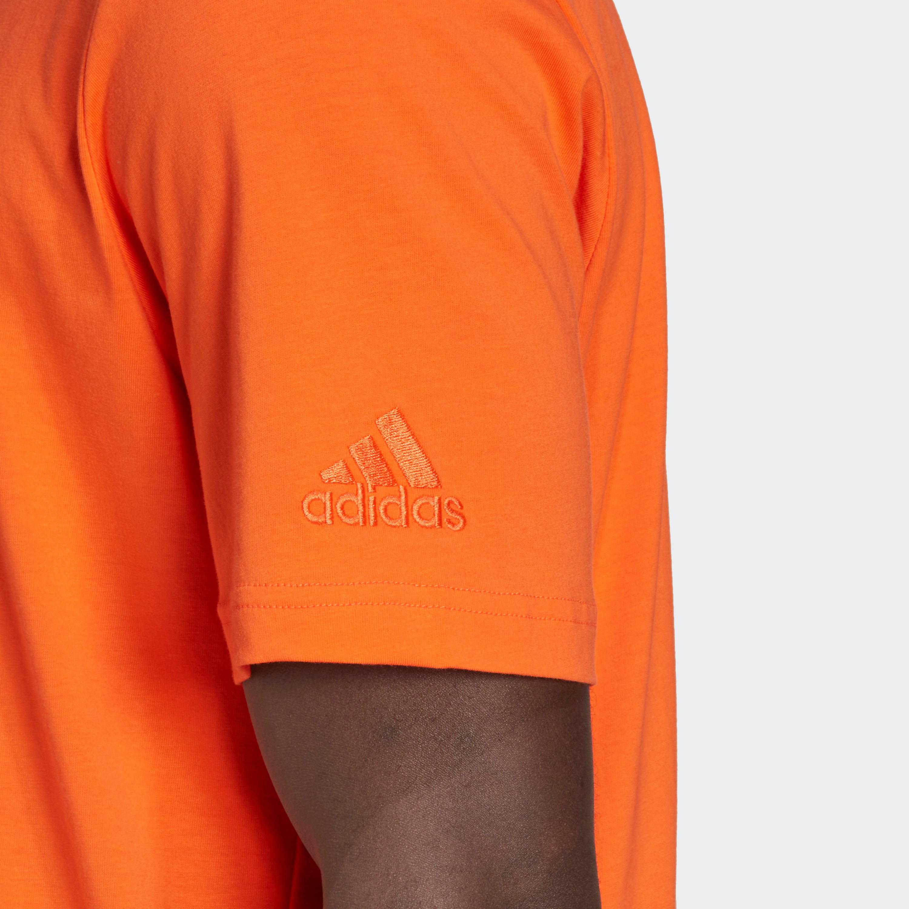 Adidas M Lin Sj T Men Logo T-Shirt-men-clothing-sportswearandactivewear-tshirtsandpolos-image-4
