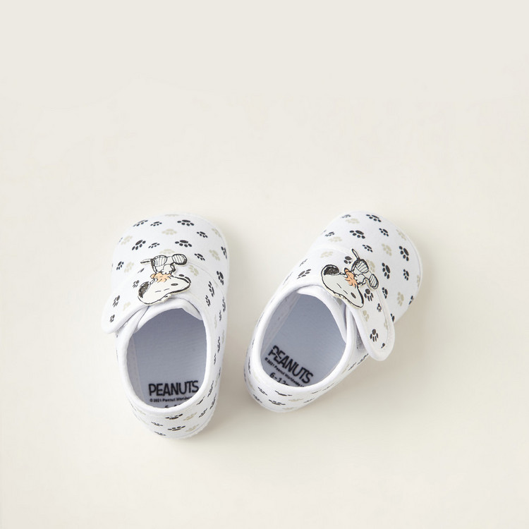 Disney All-Over Snoopy Print Baby Shoes