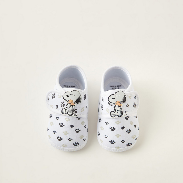 Disney All-Over Snoopy Print Baby Shoes