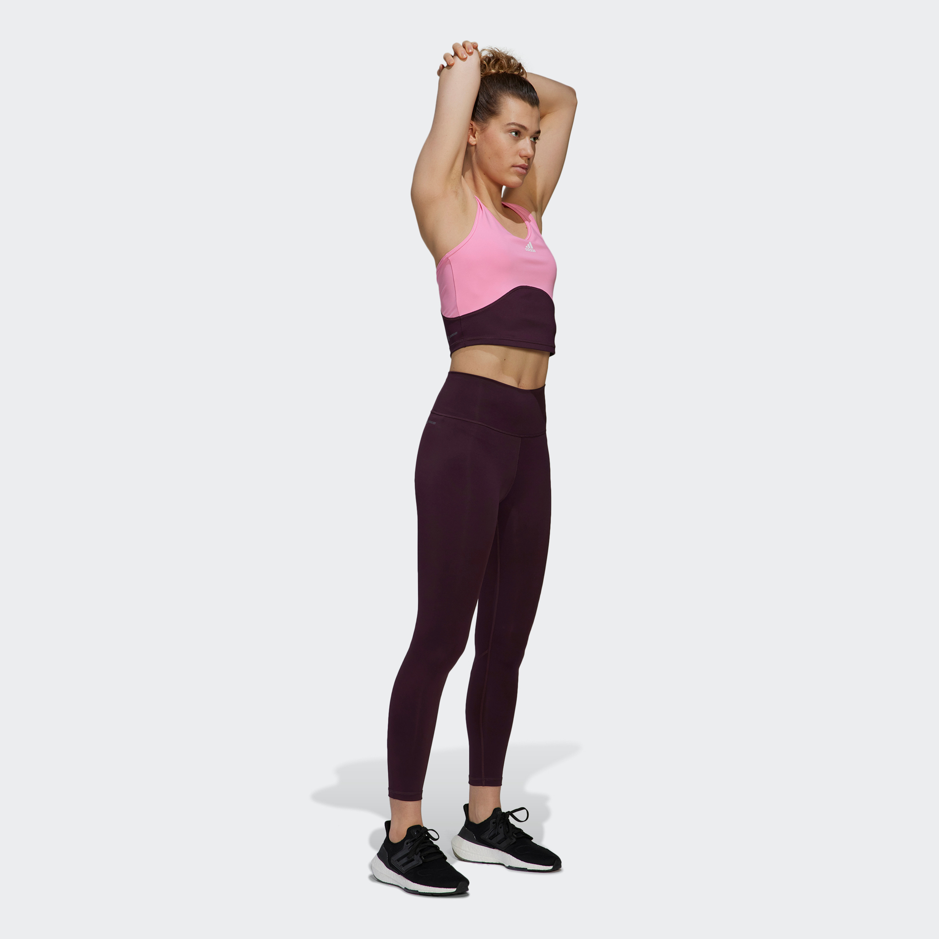 تانك توب نسائي بشعار من أديداس تي ار ان هييت كرو تي كي-sports-women-clothing-tshirtsandvests-image-5
