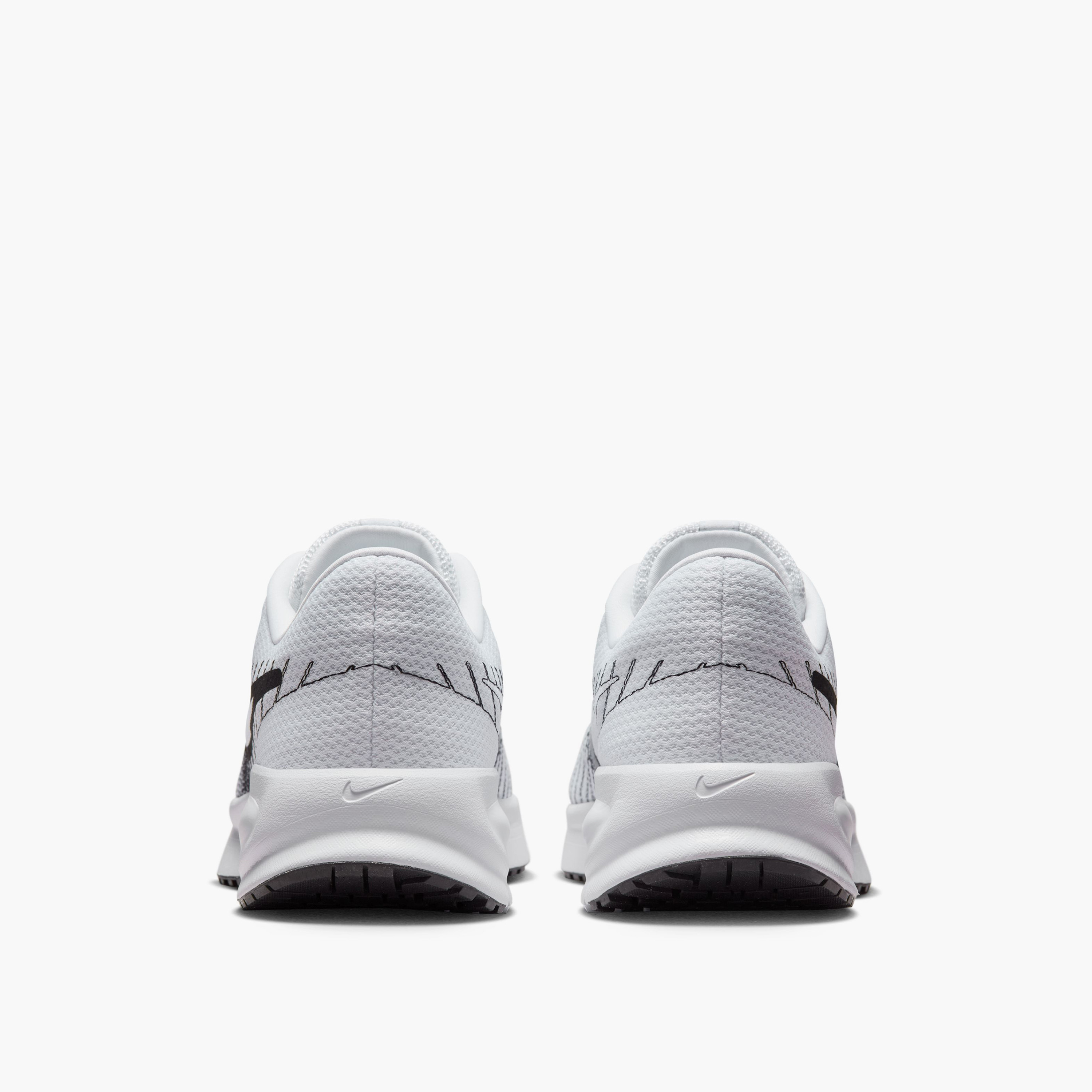 حذاء جري برباط إغلاق "رن ديفاي" للرجال من نايك-men-shoes-sports-image-4