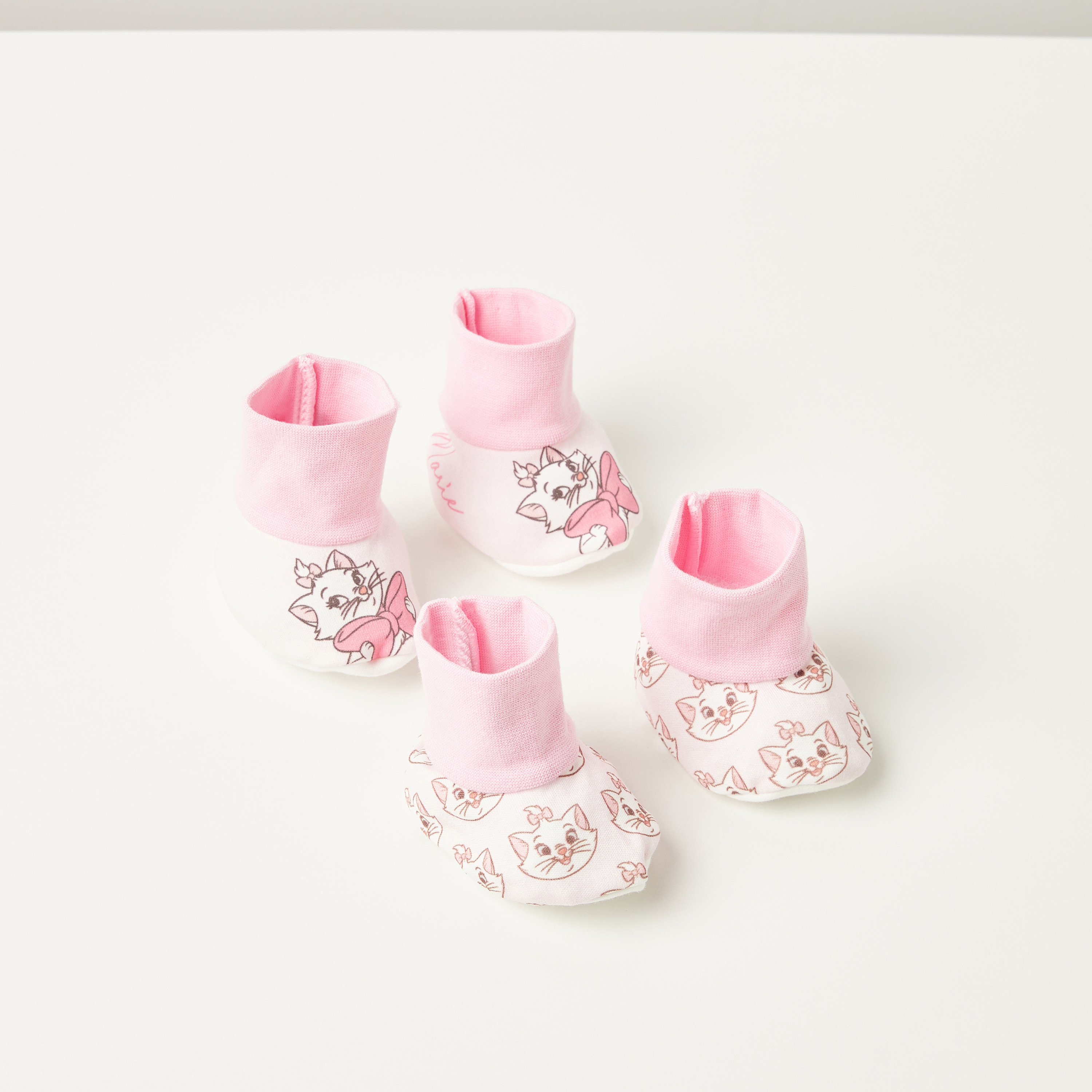 طقم مرايل وأبوات 4 قطع بطبعات ماري من ديزني-baby-feeding-bibs-image-3