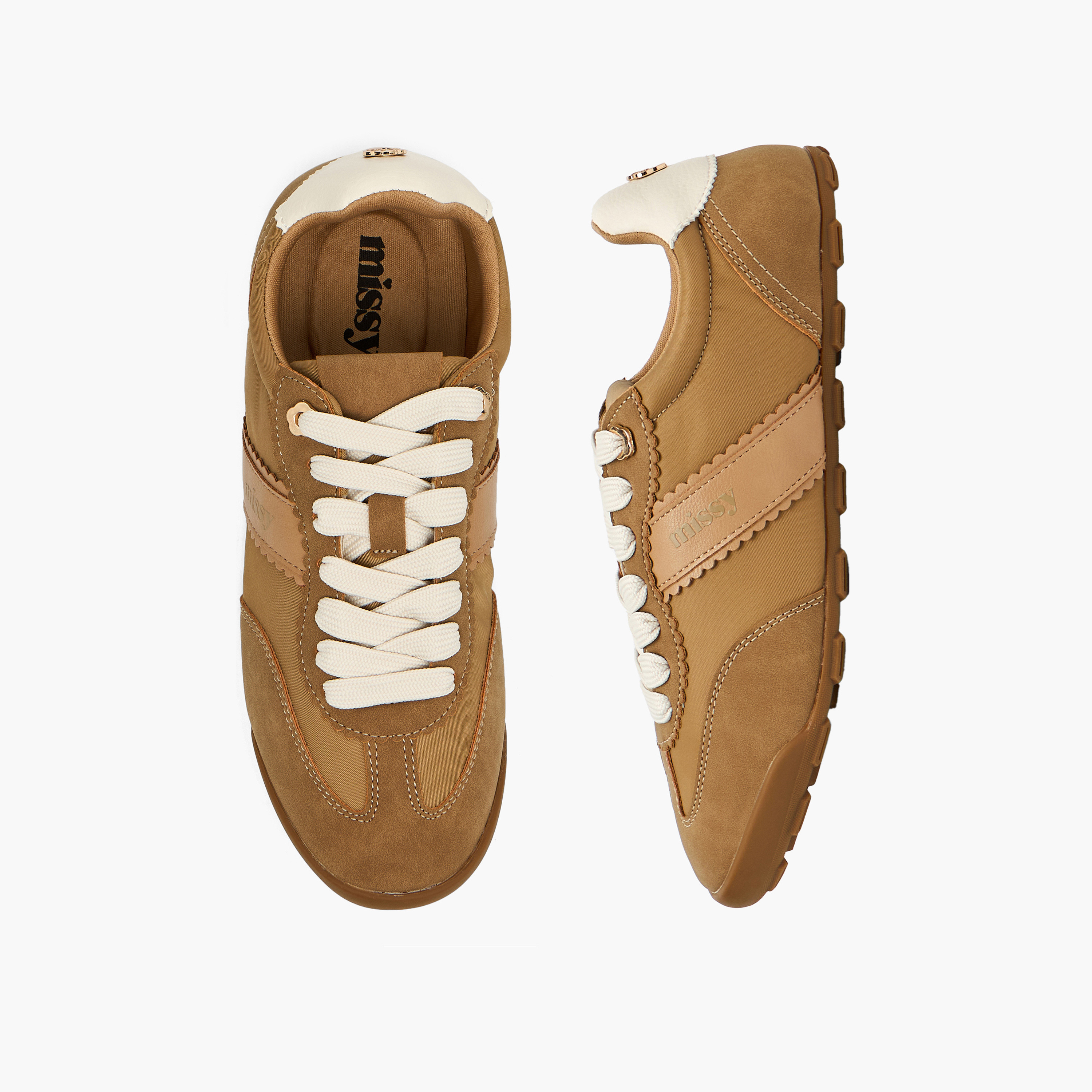 حذاء نسائي بكاحل مزود برباط وتقليم على شكل قوس من ميسي-women-shoes-sneakers-image-1