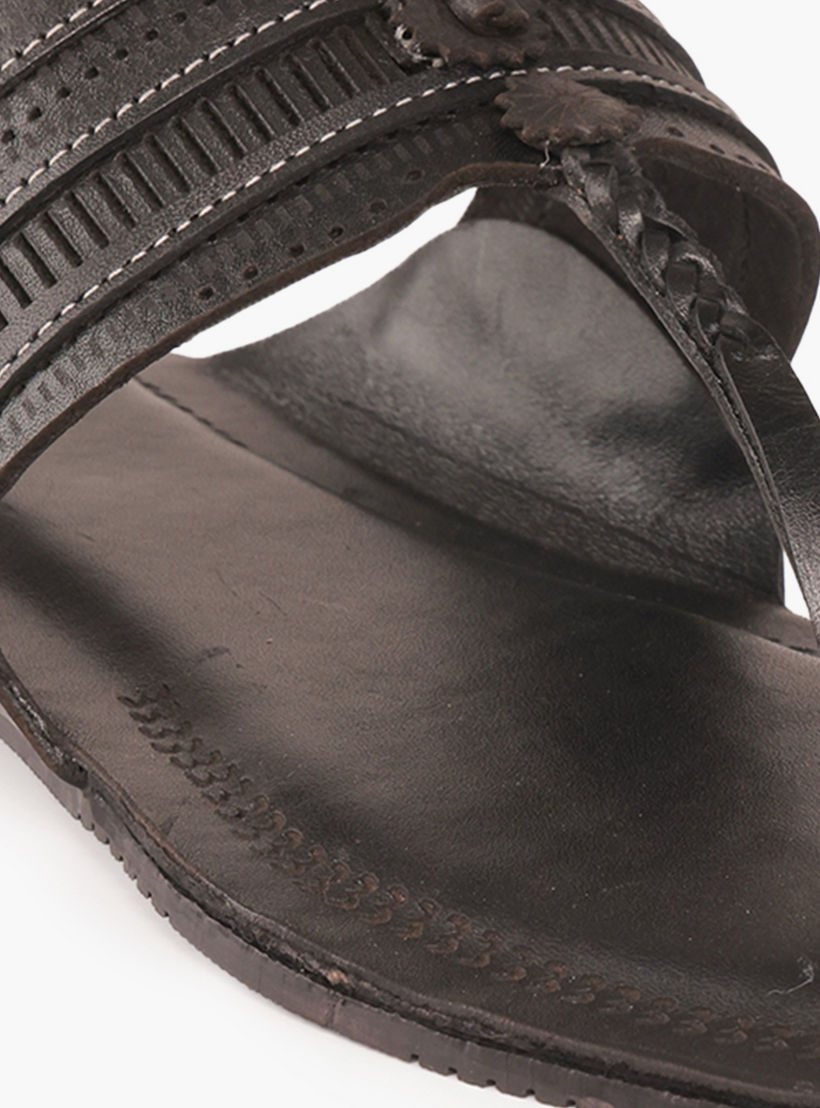 صندل جلد مريح بحزام مثقّب للرجال من دوشيني-men-shoes-sandals-image-4