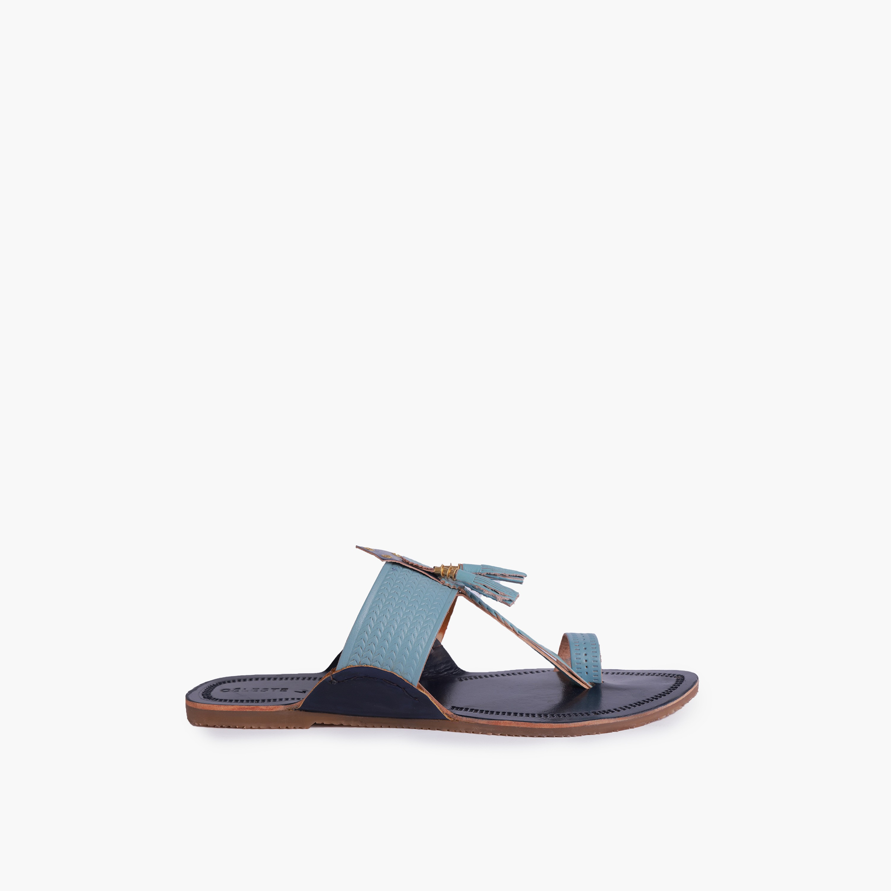 صندل جلد بتفاصيل شرابة للنساء من سيليست-women-shoes-sandals-flats-image-3