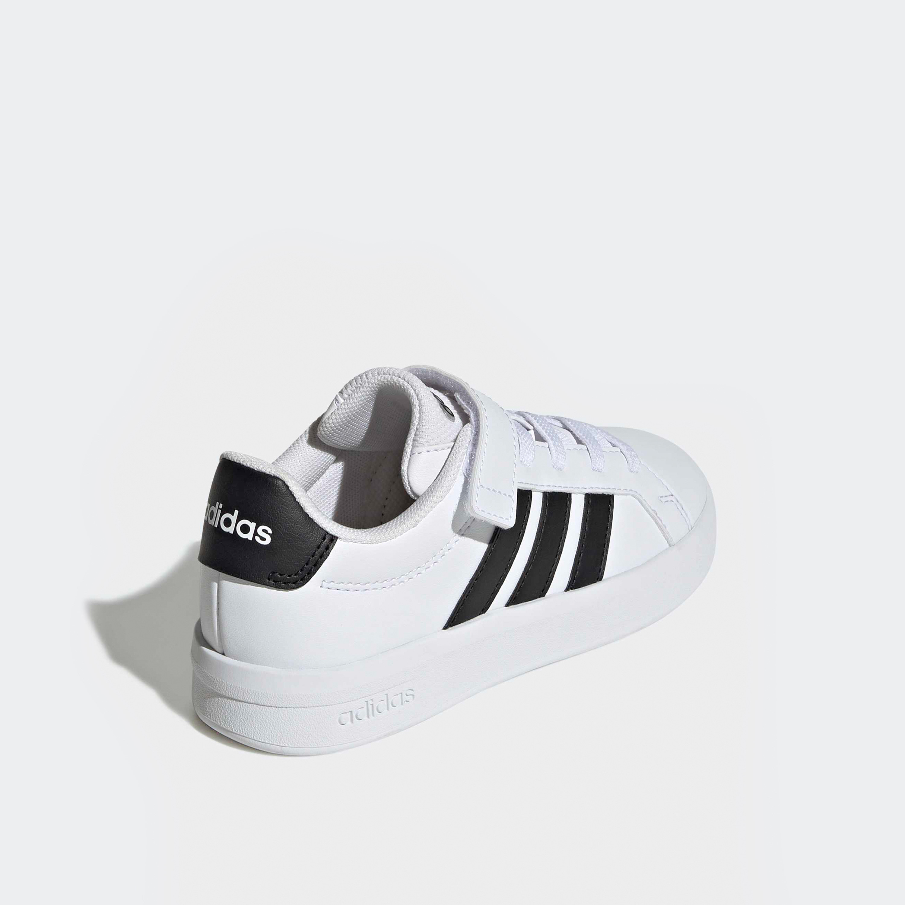 حذاء سنيكرز بشريط إغلاق لاصق جراند كورت 00s إي إل للأولاد من أديداس-girls-shoes-sneakers-image-5