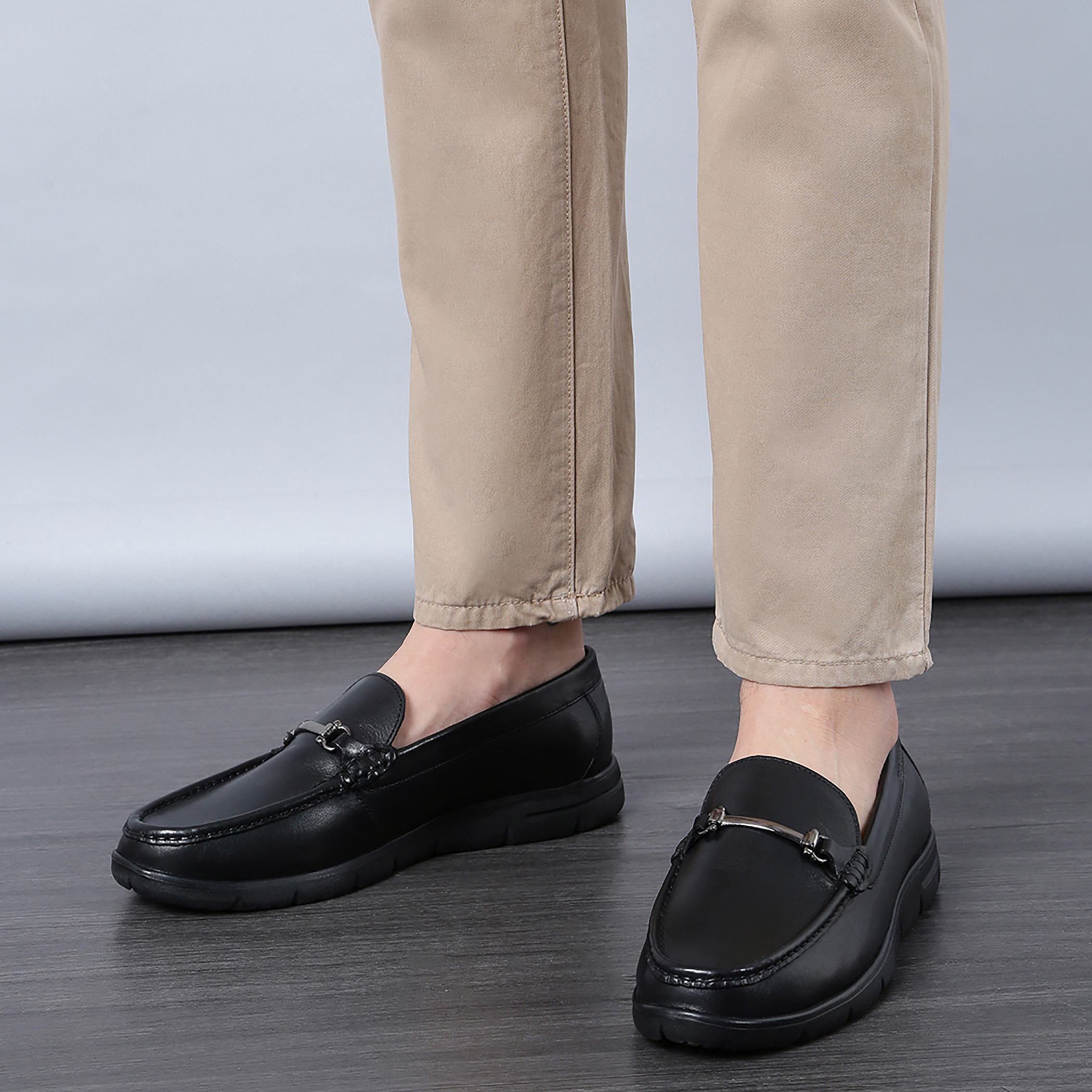 Men Leather Black Round Toe Horsebit Loafers-men-shoes-loafersandmoccasins-image-2