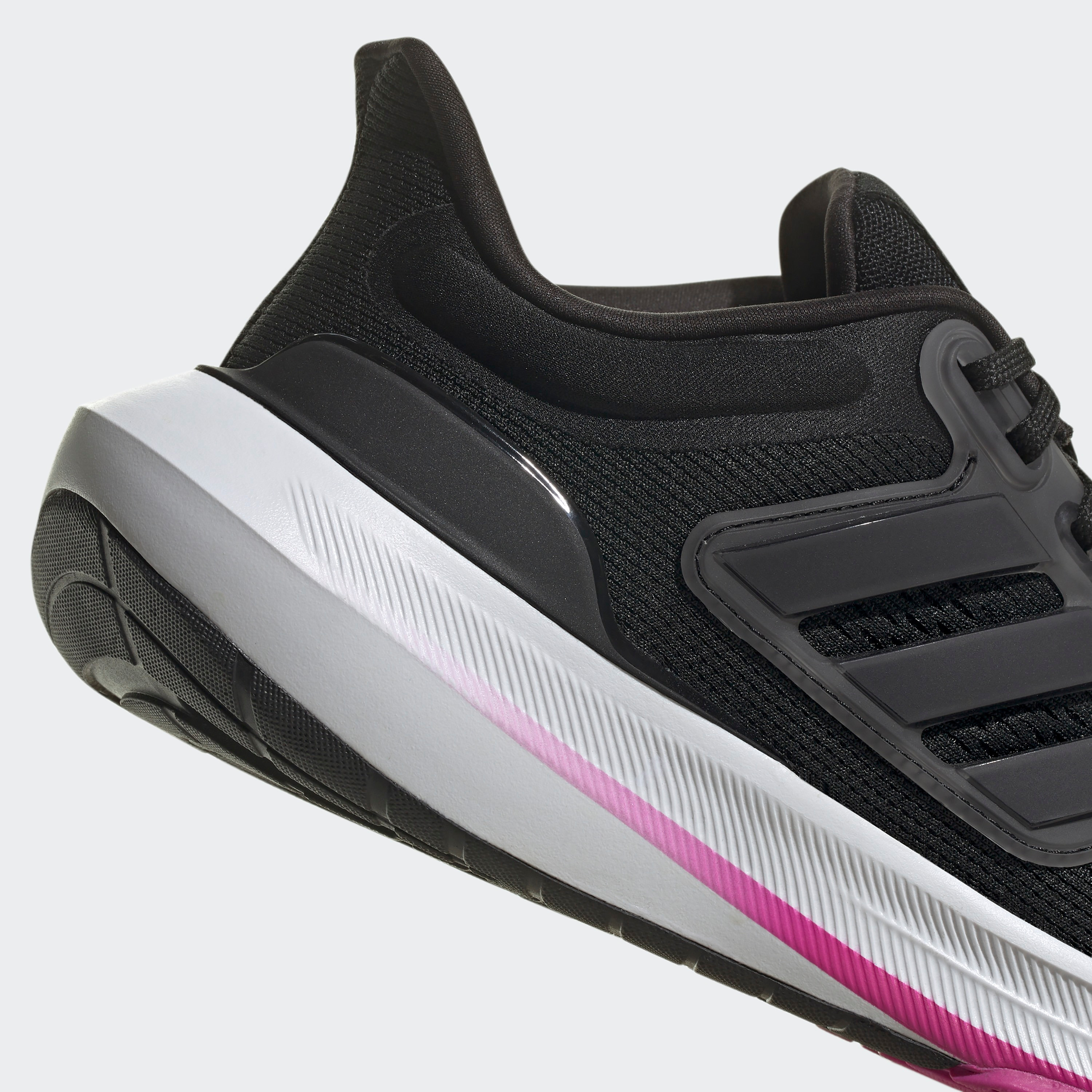 حذاء ركض اديداس ألترا بونس، للنساء | او اي-sports-women-shoes-image-7