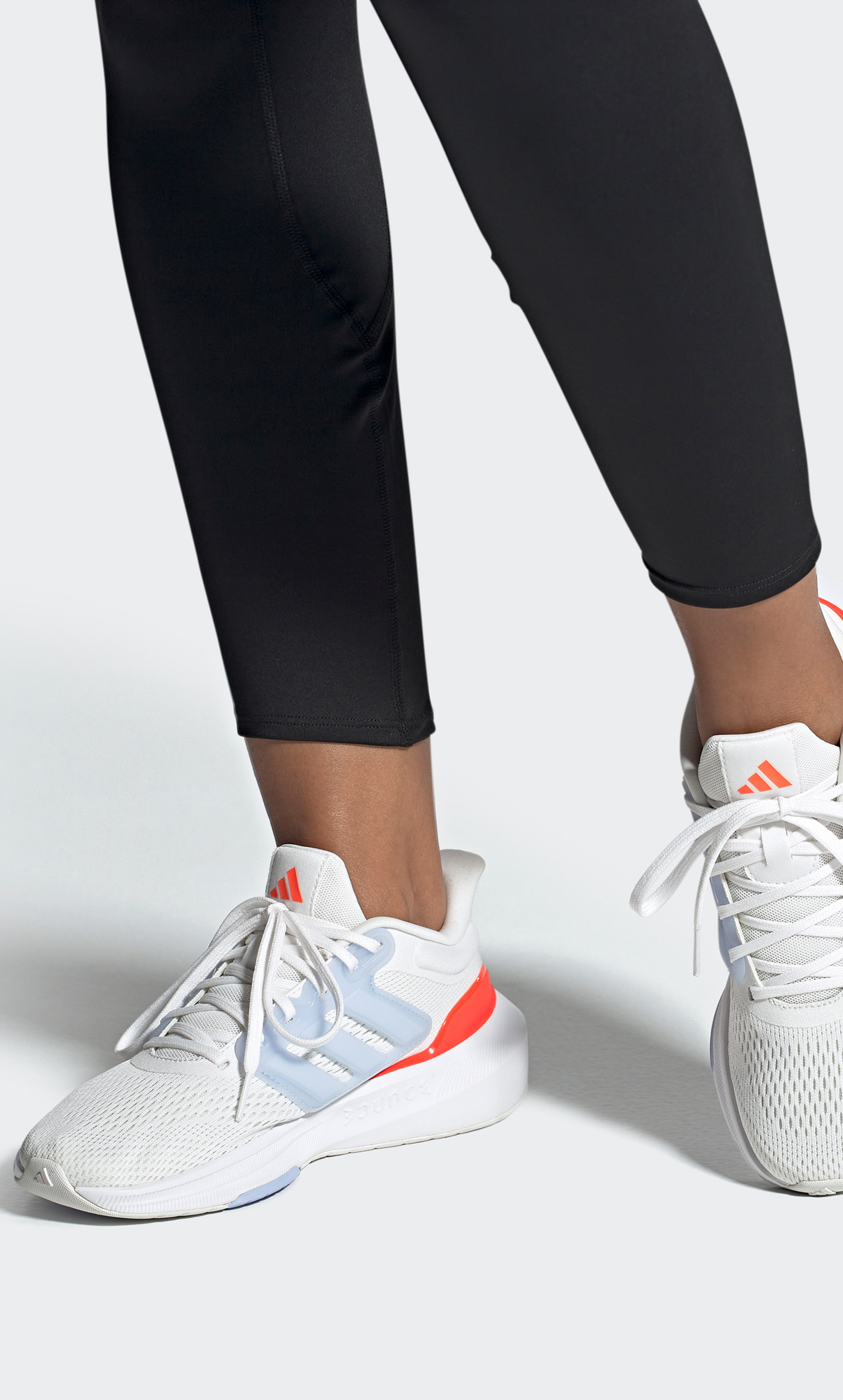 HP5790 حذاء جري  للنساء الترا بونس من اديداس-sports-women-shoes-image-2