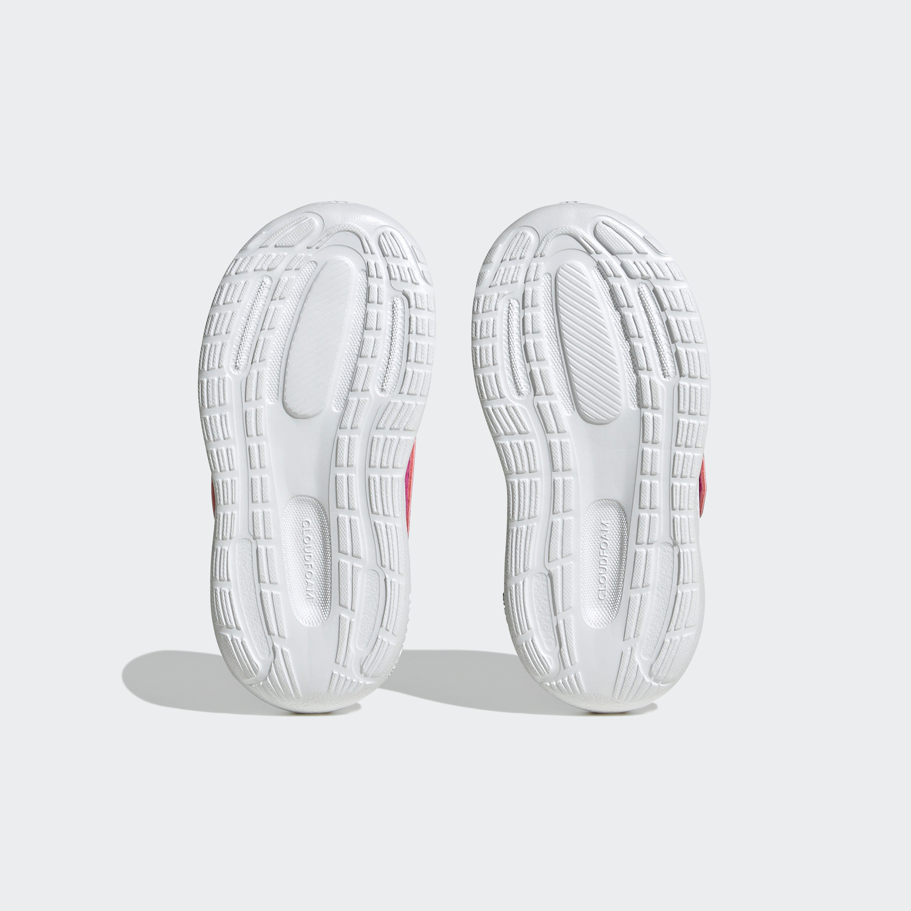 حذاء رياضي للجري رن فالكون 3.0 مزود بخطاف وحلقة للاطفال من اديداس| او اي-baby-girls-shoes-closedshoes-image-5