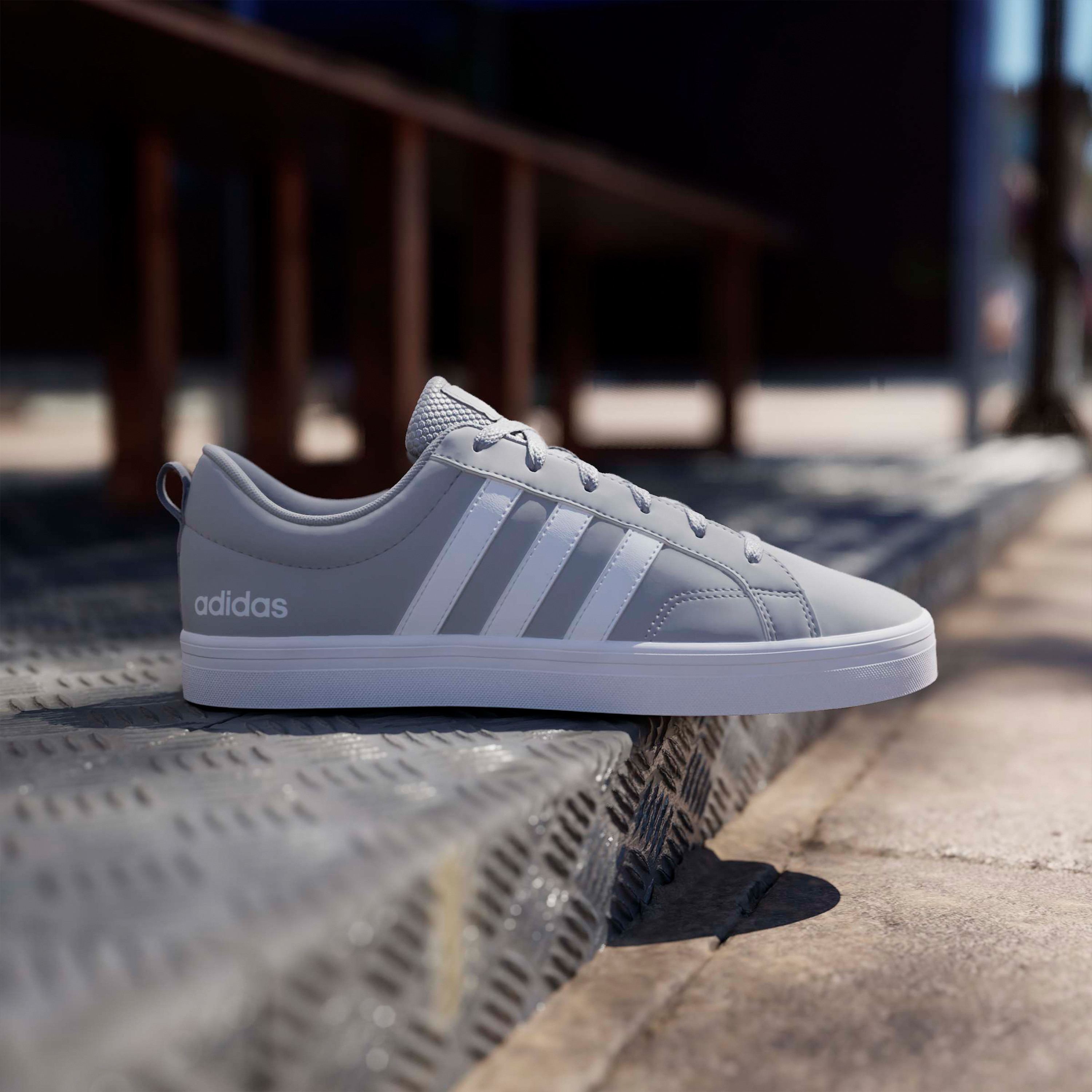 حذاء سنيكرز طول الكاحل برباط إغلاق في إس بيس 2.0 للرجال من أديداس-sports-men-shoes-image-8